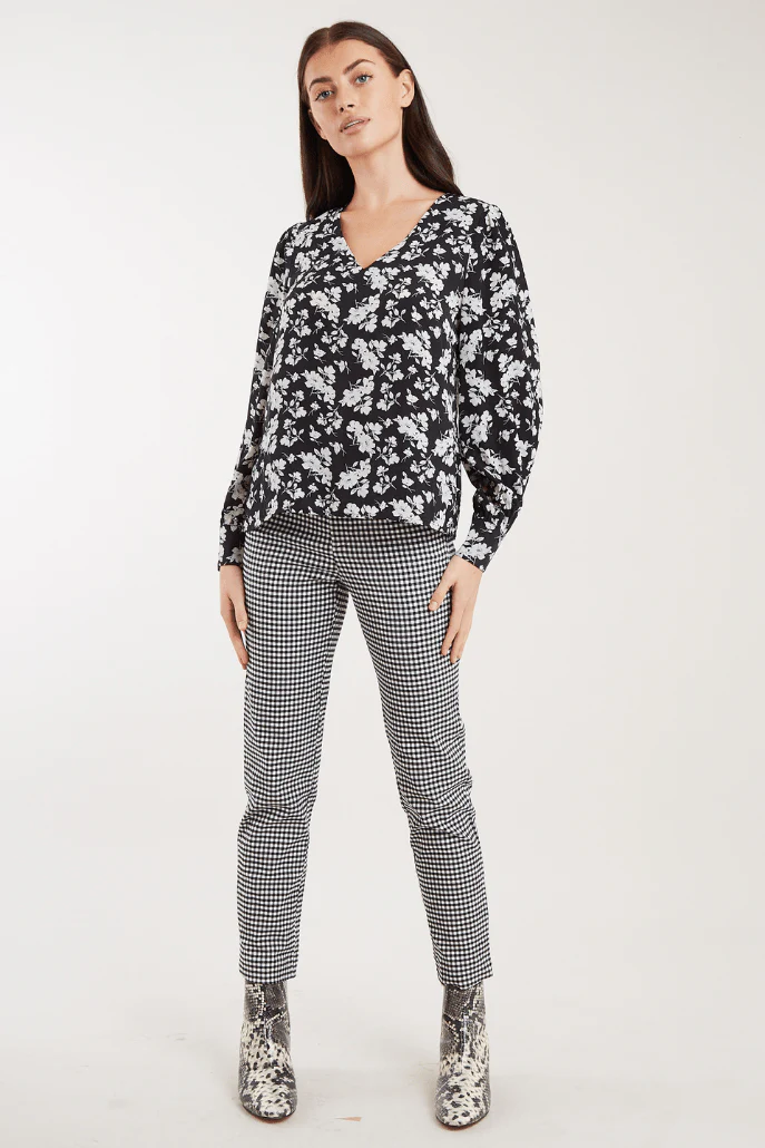 Louche Bindy Mono Sprig Print V Neck Long Sleeve Blouse - Image 5