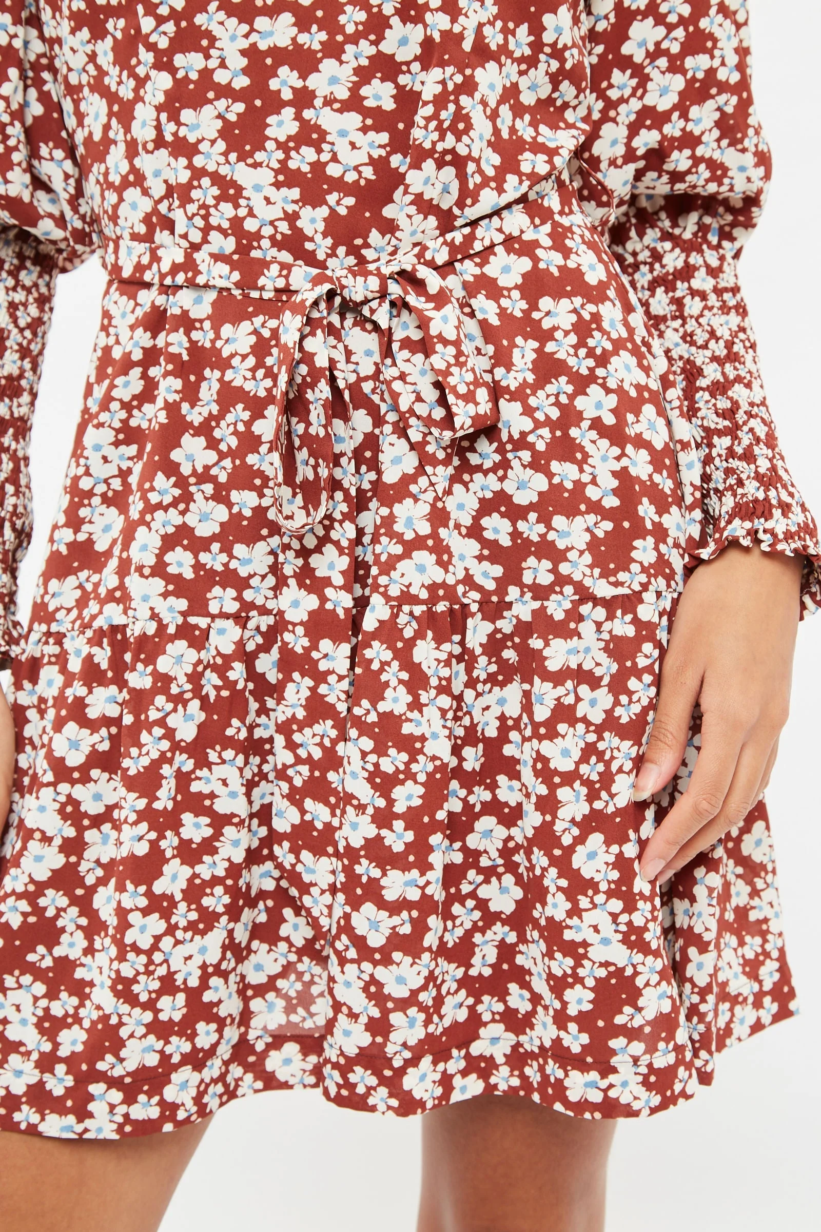 Louche Daphne Pretty Woman Print Statement Sleeve Mini Dress - Image 4