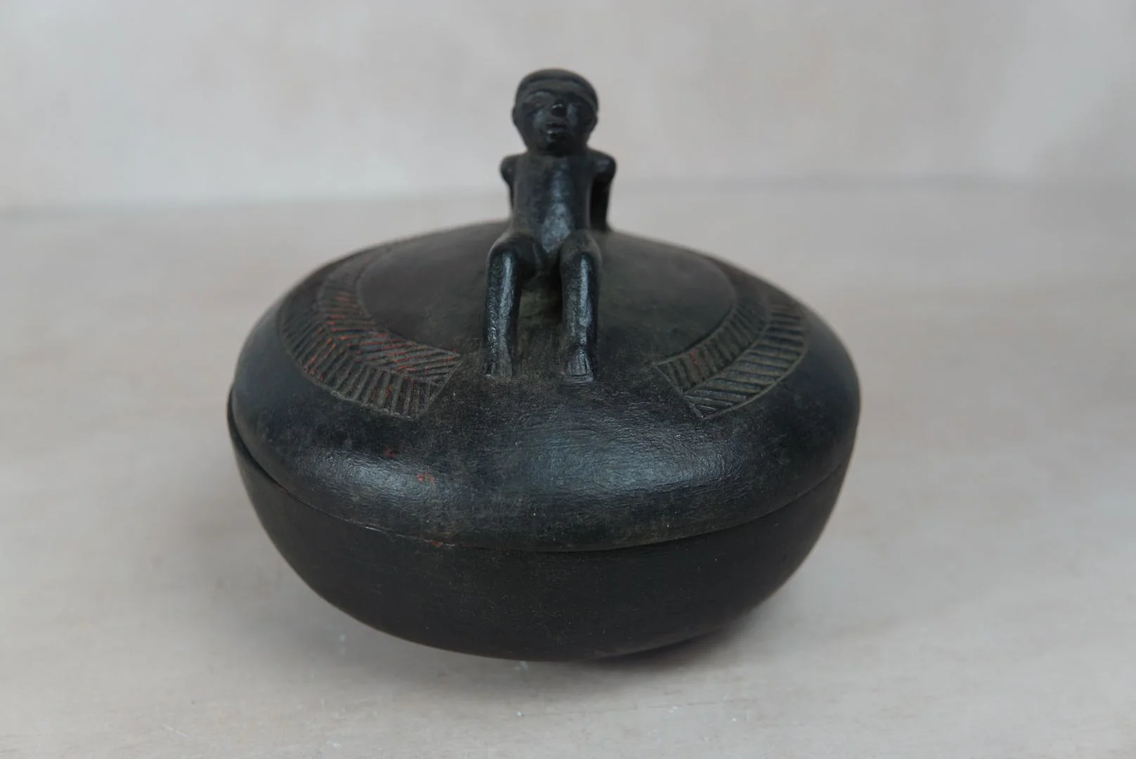 Lozi Bowl - Lying Man 66.3 - Image 4