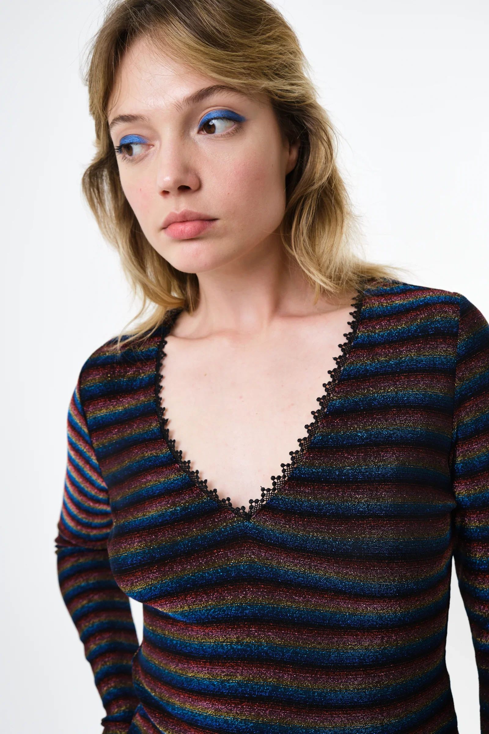 Maeko Sparkle Stripe V-Neck Top - Gold - Image 3