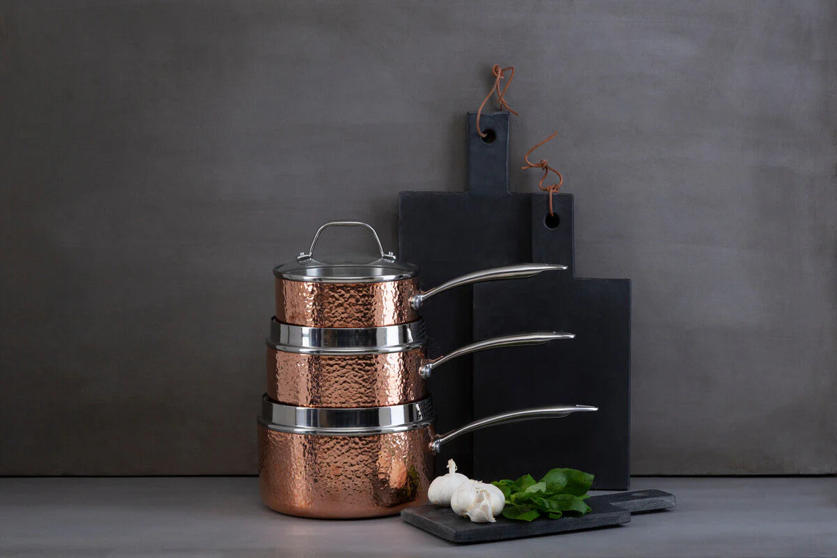 Minerva Medium 18 cm Hammered Copper Finish Saucepan with Lid - Image 5