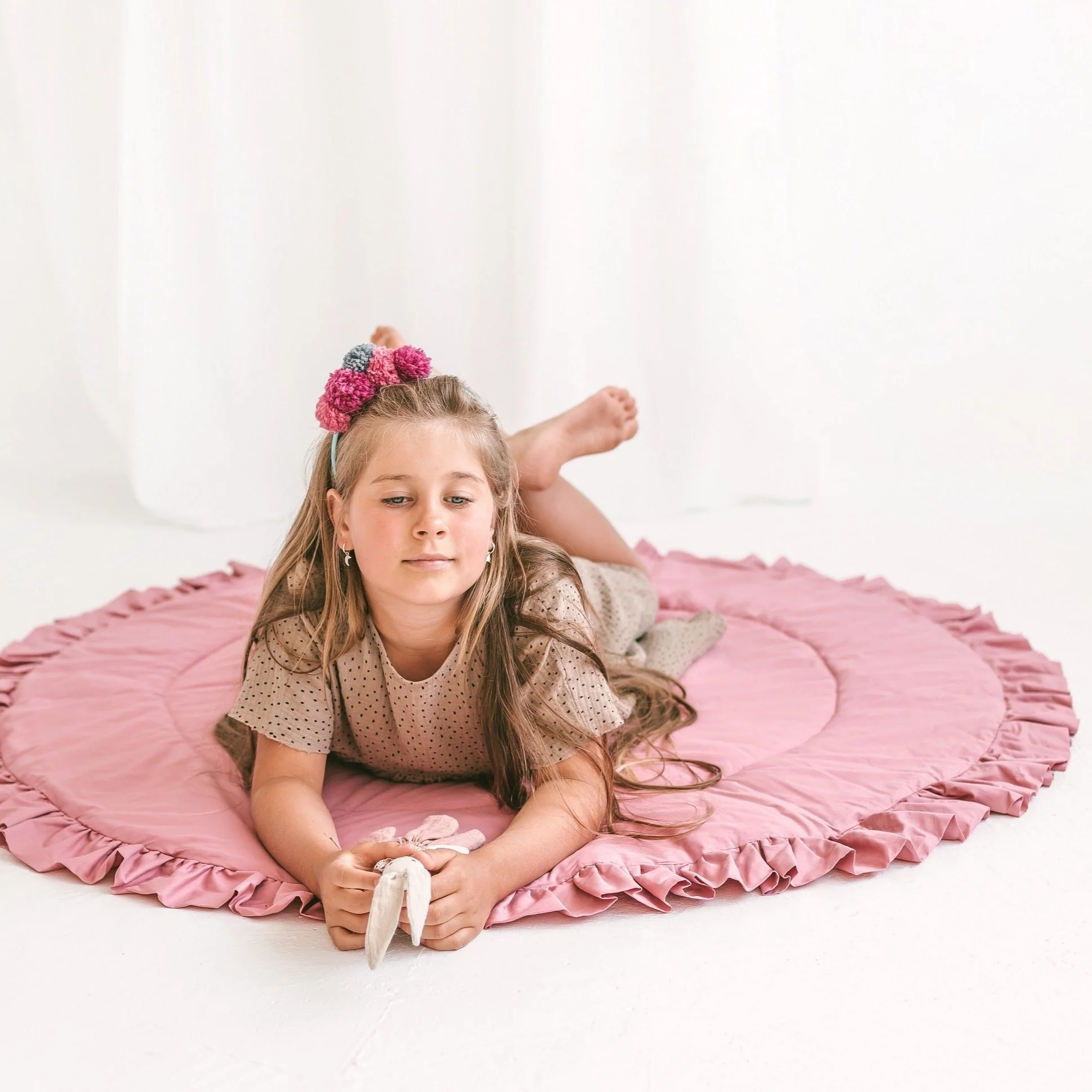 MINICAMP Kids Playmat with Ruffled Border in Rose - Image 4