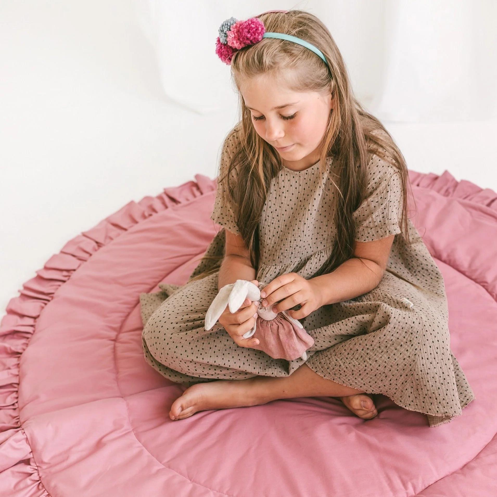 MINICAMP Kids Playmat with Ruffled Border in Rose - Image 5