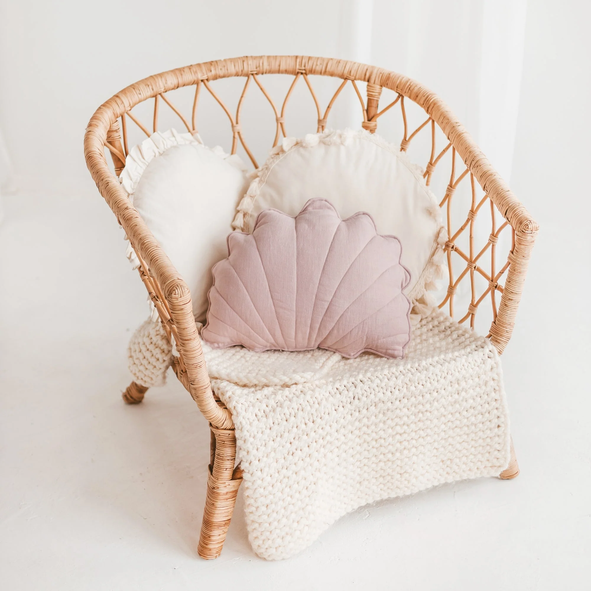 MINICAMP Linen Sea Shell Pillow – Pink Throw Pillow for Coastal & Beach Decor - Image 2