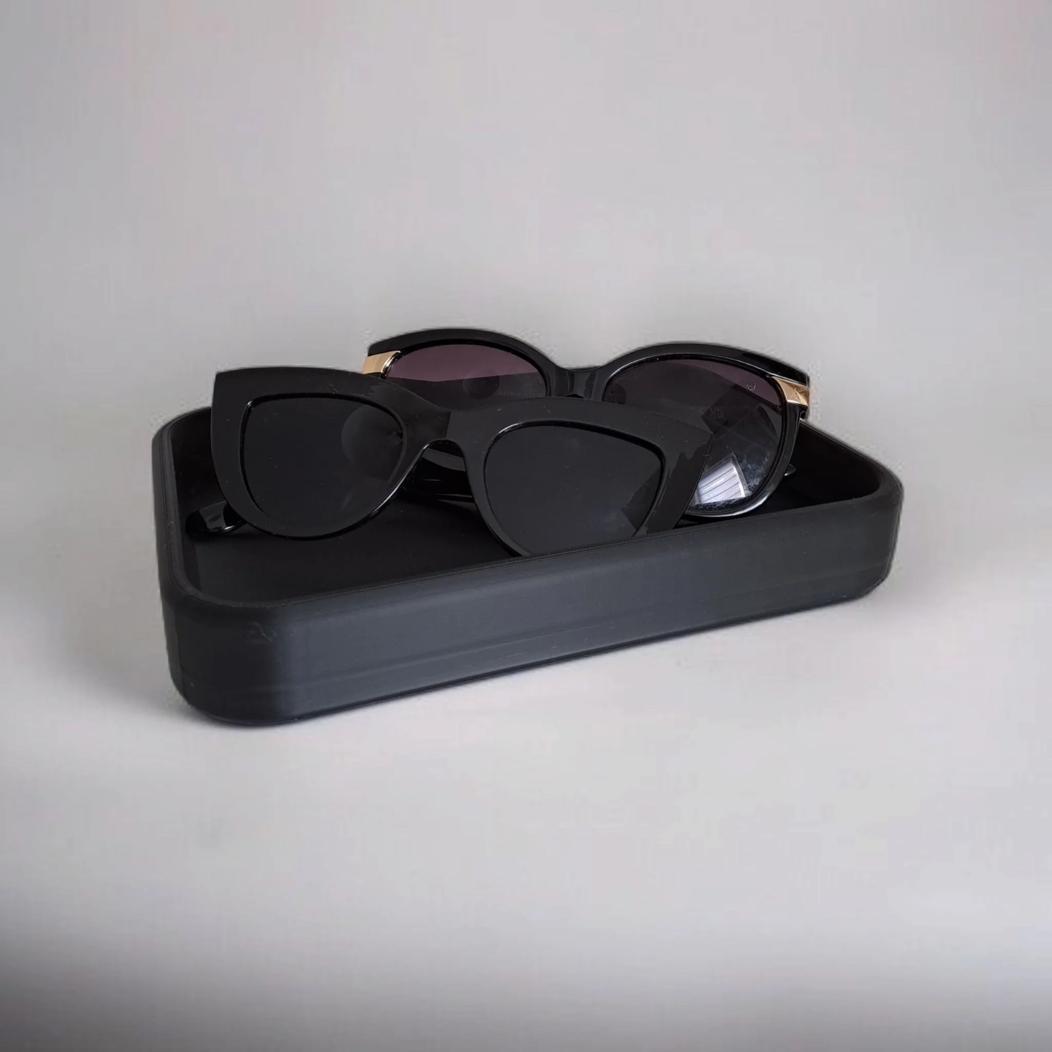 Modern Rectangular Catchall Tray - Image 4
