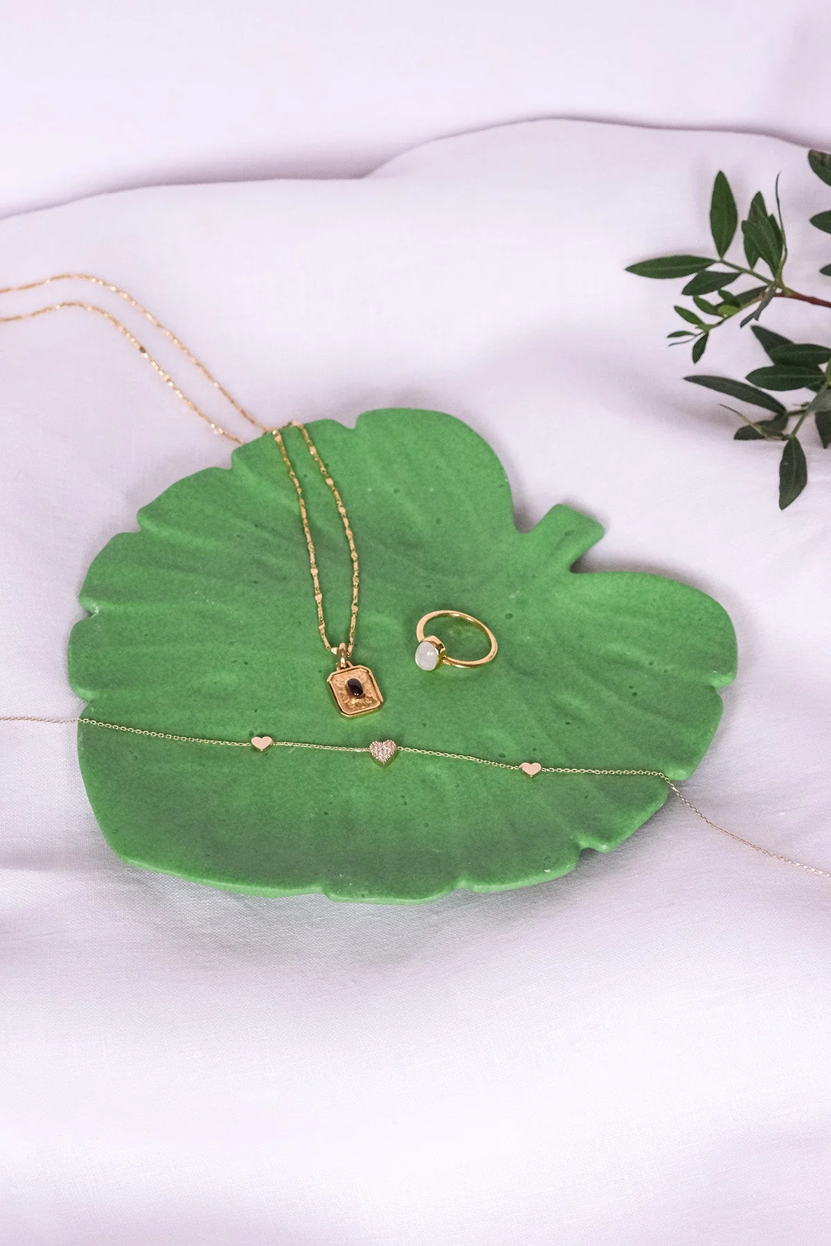 Monstera Leaf Decorative Tray