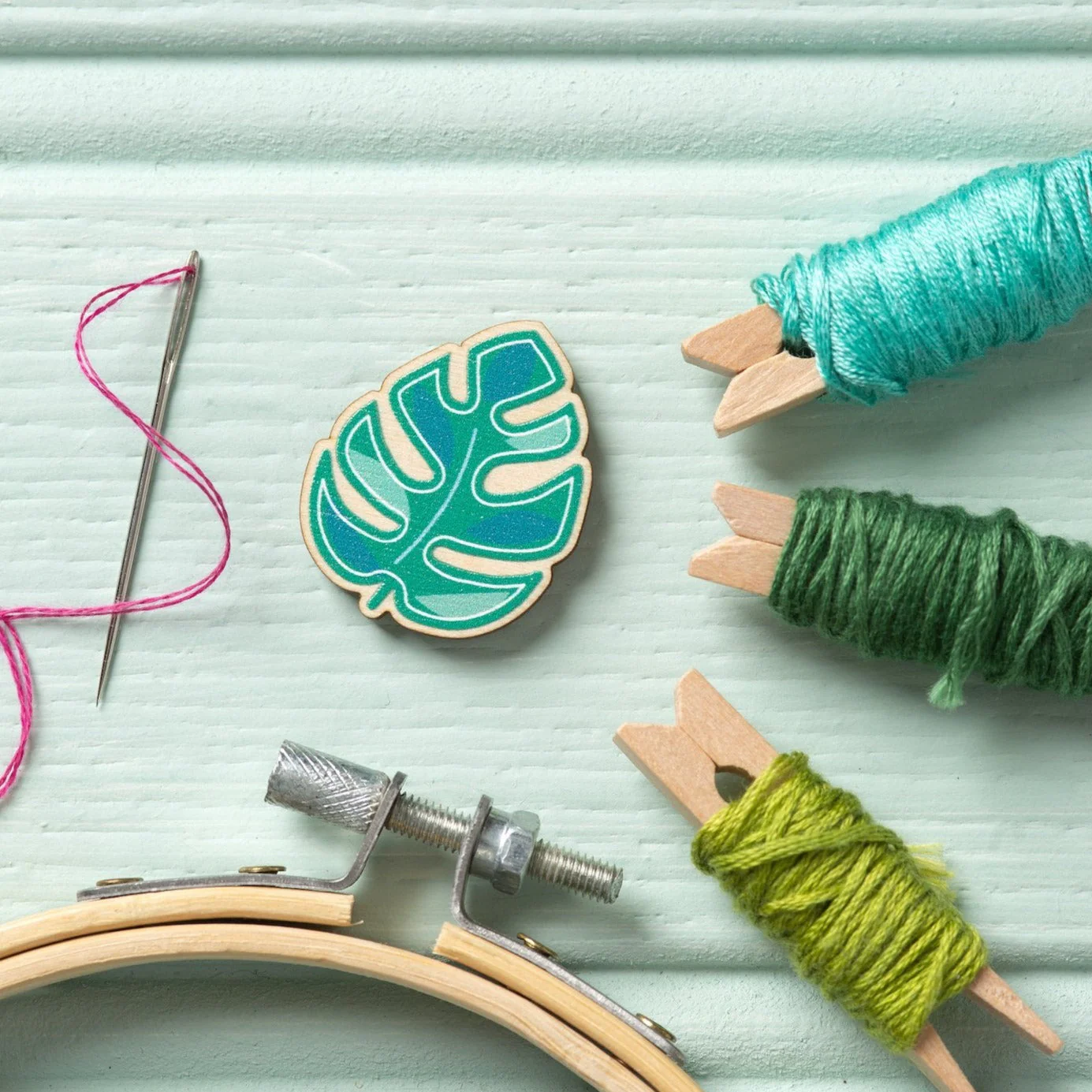 Monstera Leaf Magnetic Needle Minder - Image 3