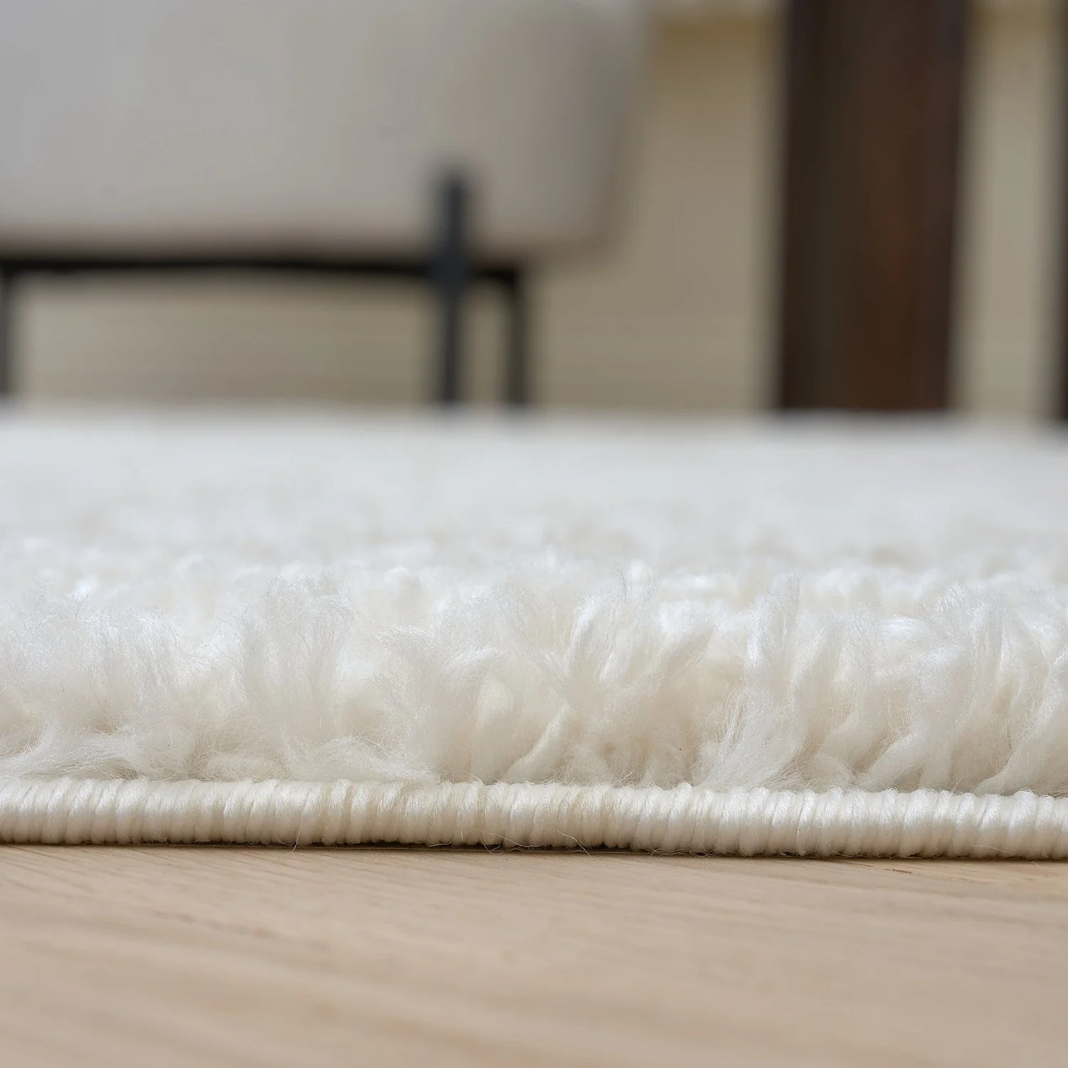 Moodi Shaggy Light Beige Nomari Rug - Image 5