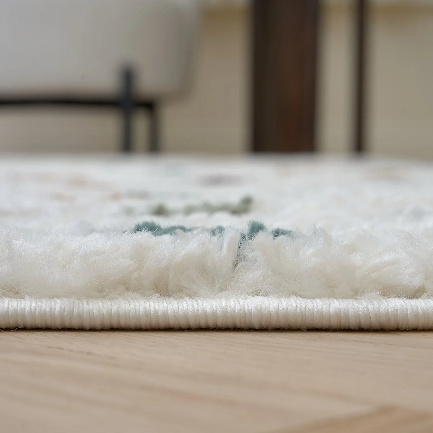 Moodi Shaggy Multicolour Jubile Rug - Image 5