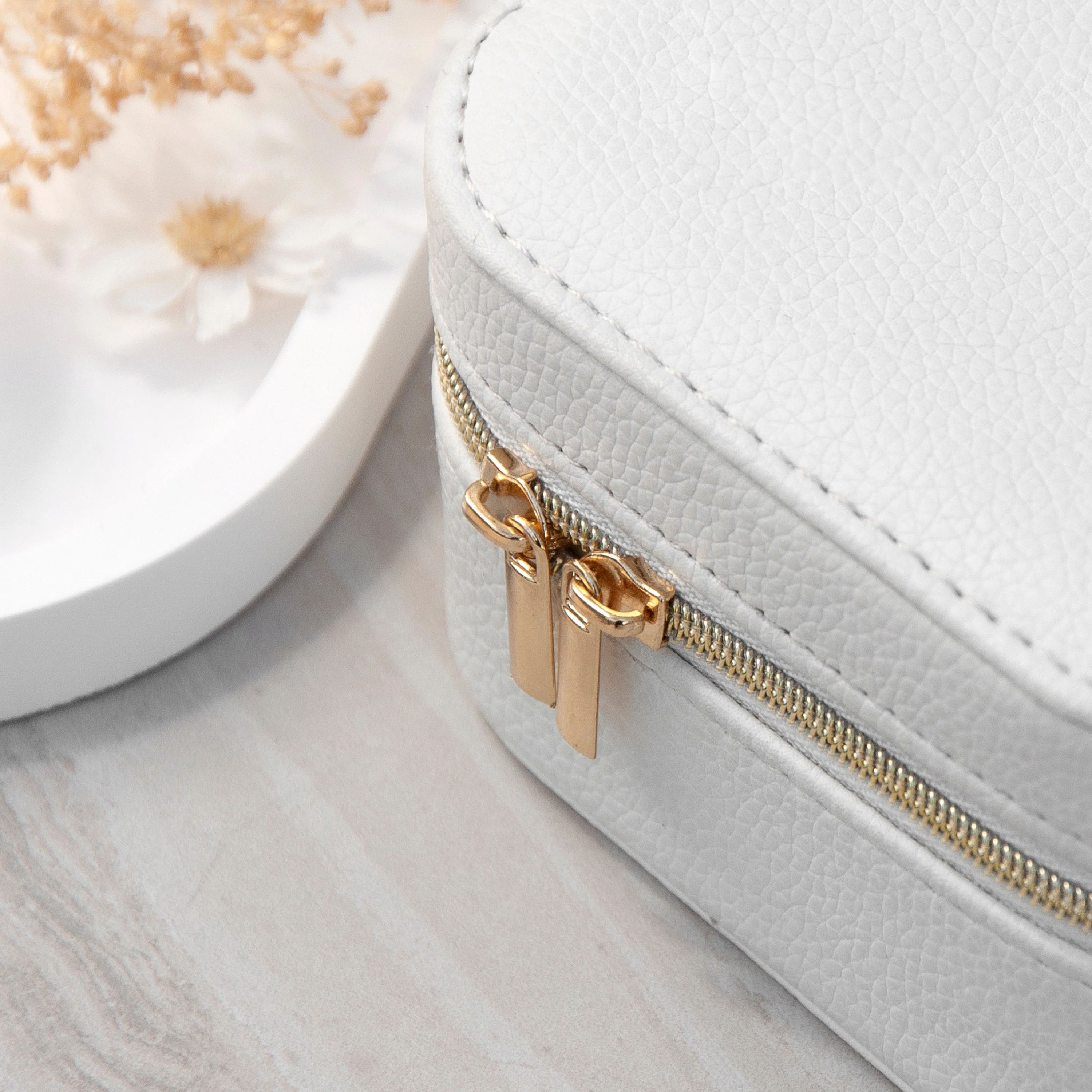 Moon and Stars White Travel Jewellery Case - Image 5