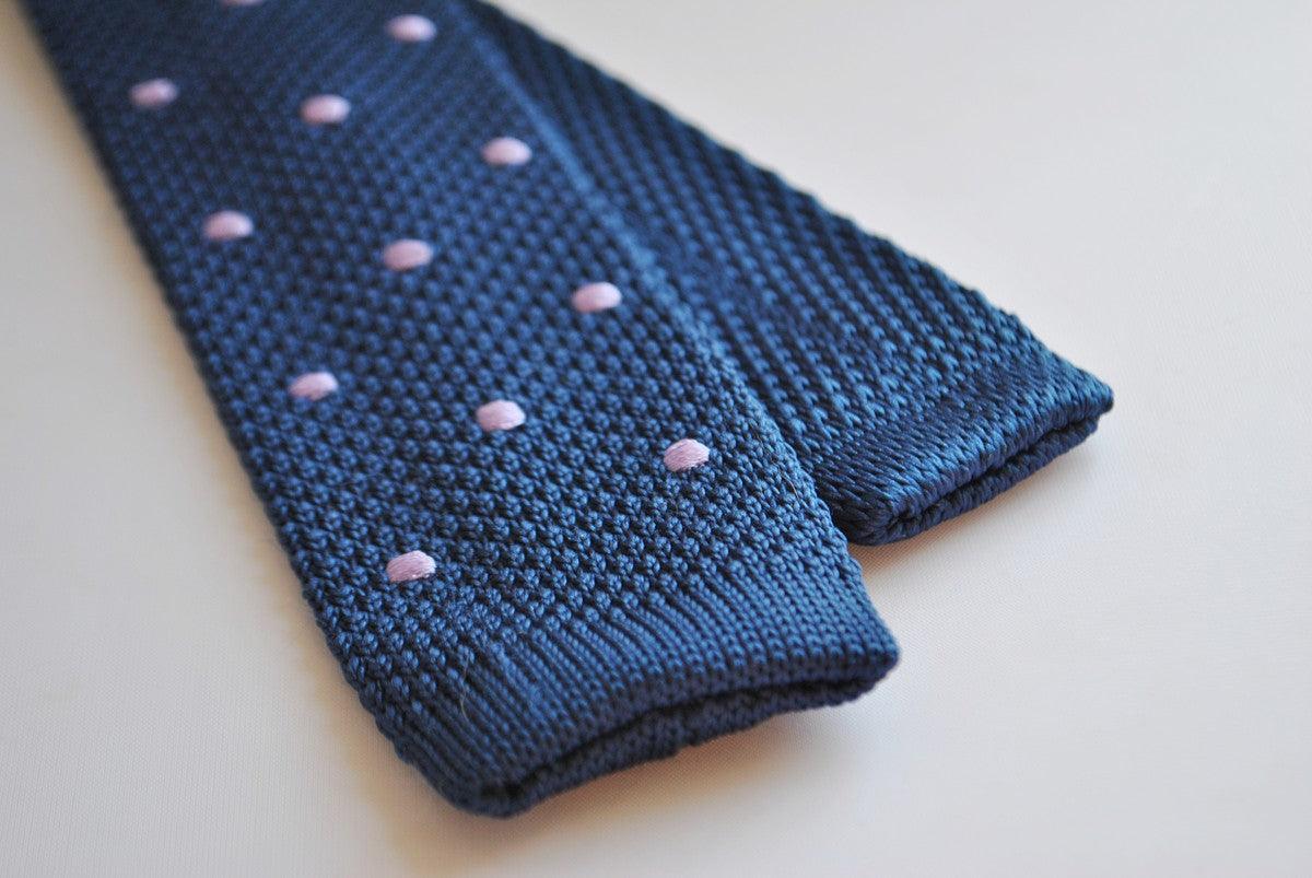 navy blue skinny knitted tie with lilac purple polka dots - Image 3