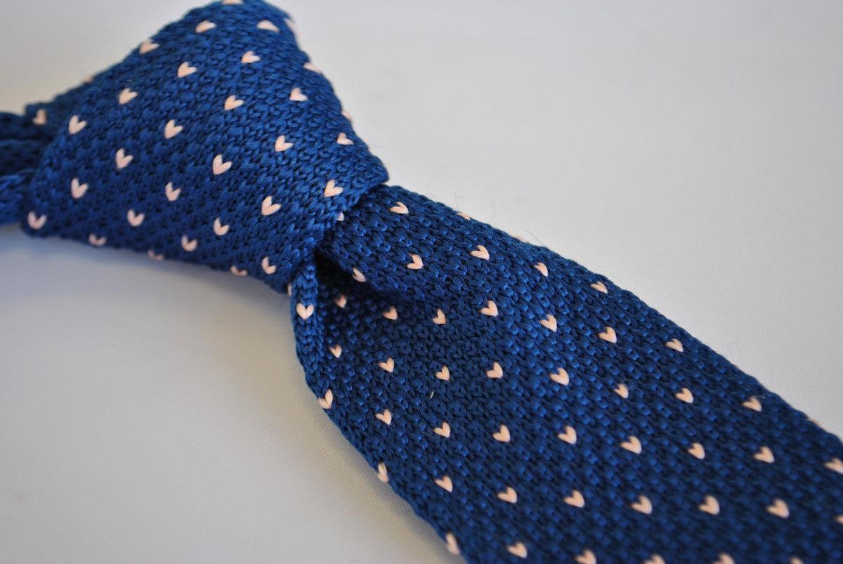 navy blue skinny knitted tie with pink polka dots - Image 4