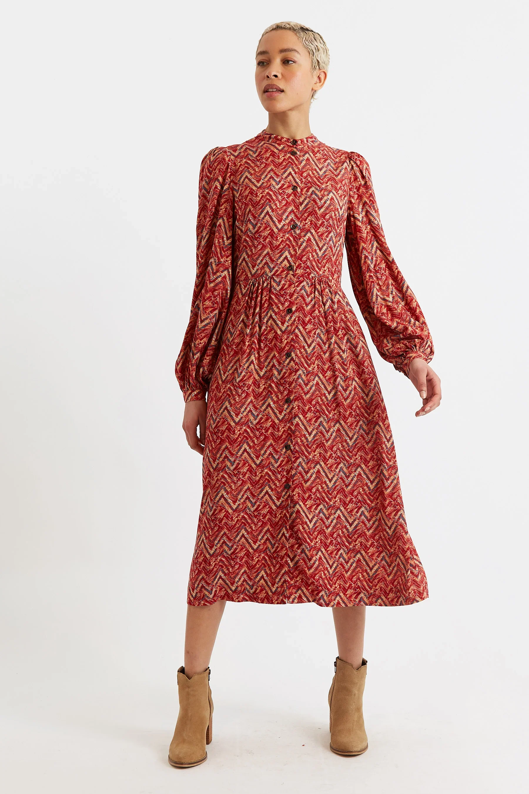 Nayma Art Attack Print Long Sleeve Midi Dress - Red - Image 5