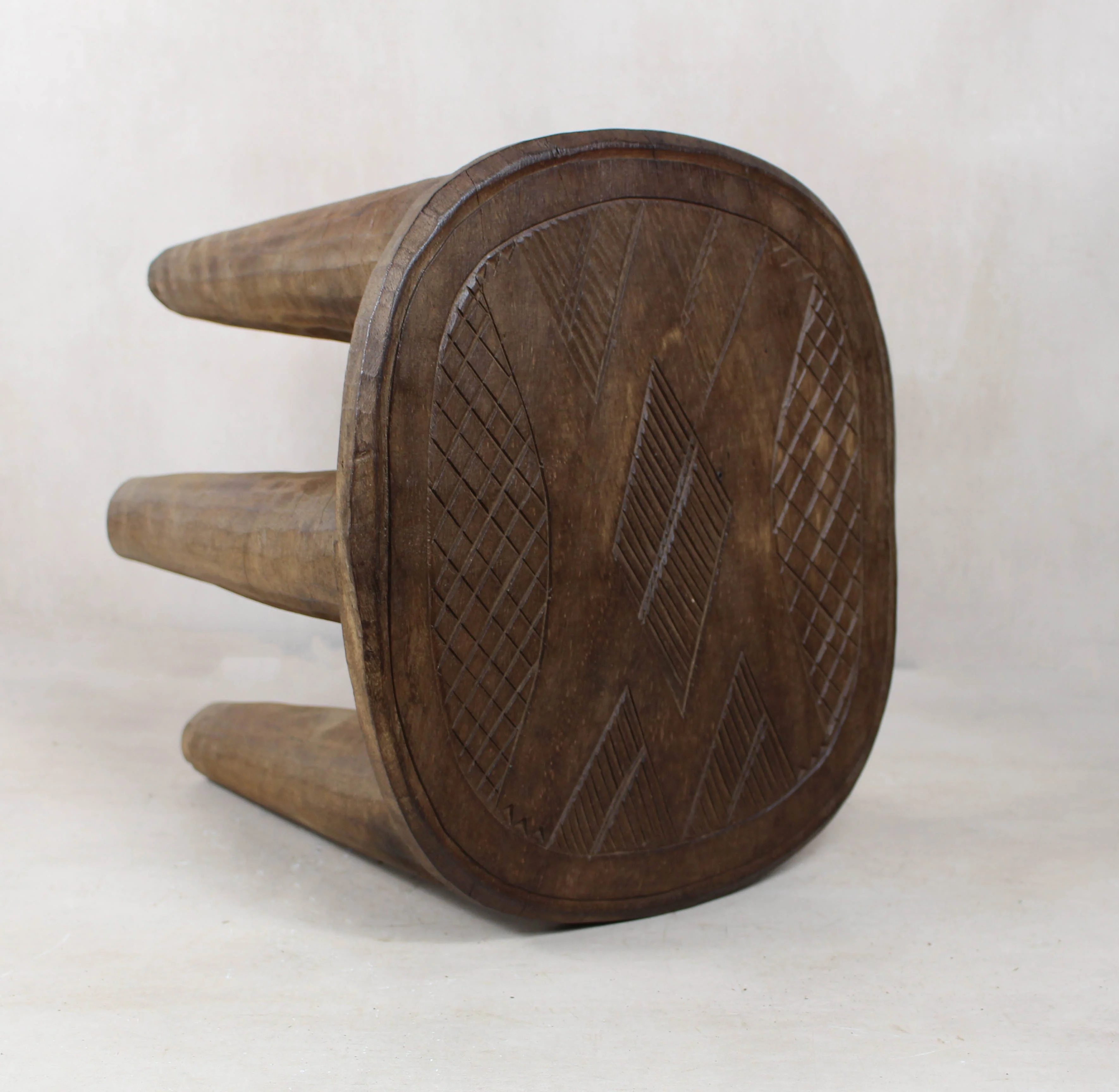 Nupe Table/Stool- 40.8 - Image 4