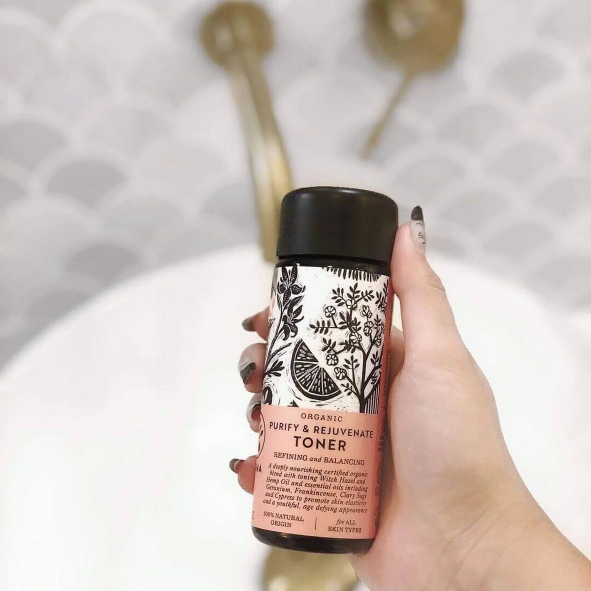 Organic Purify and Rejuvenate Toner - Image 3