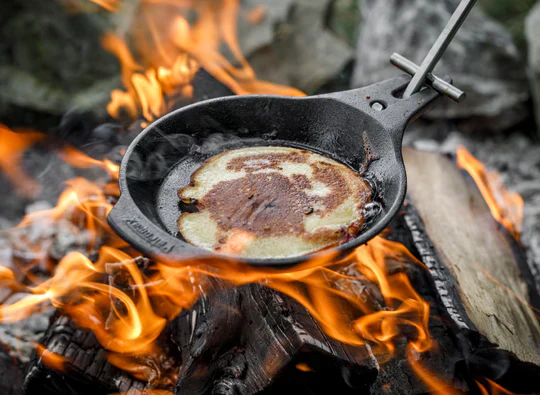 Petromax Cast-Iron Campfire Skillet - Image 2