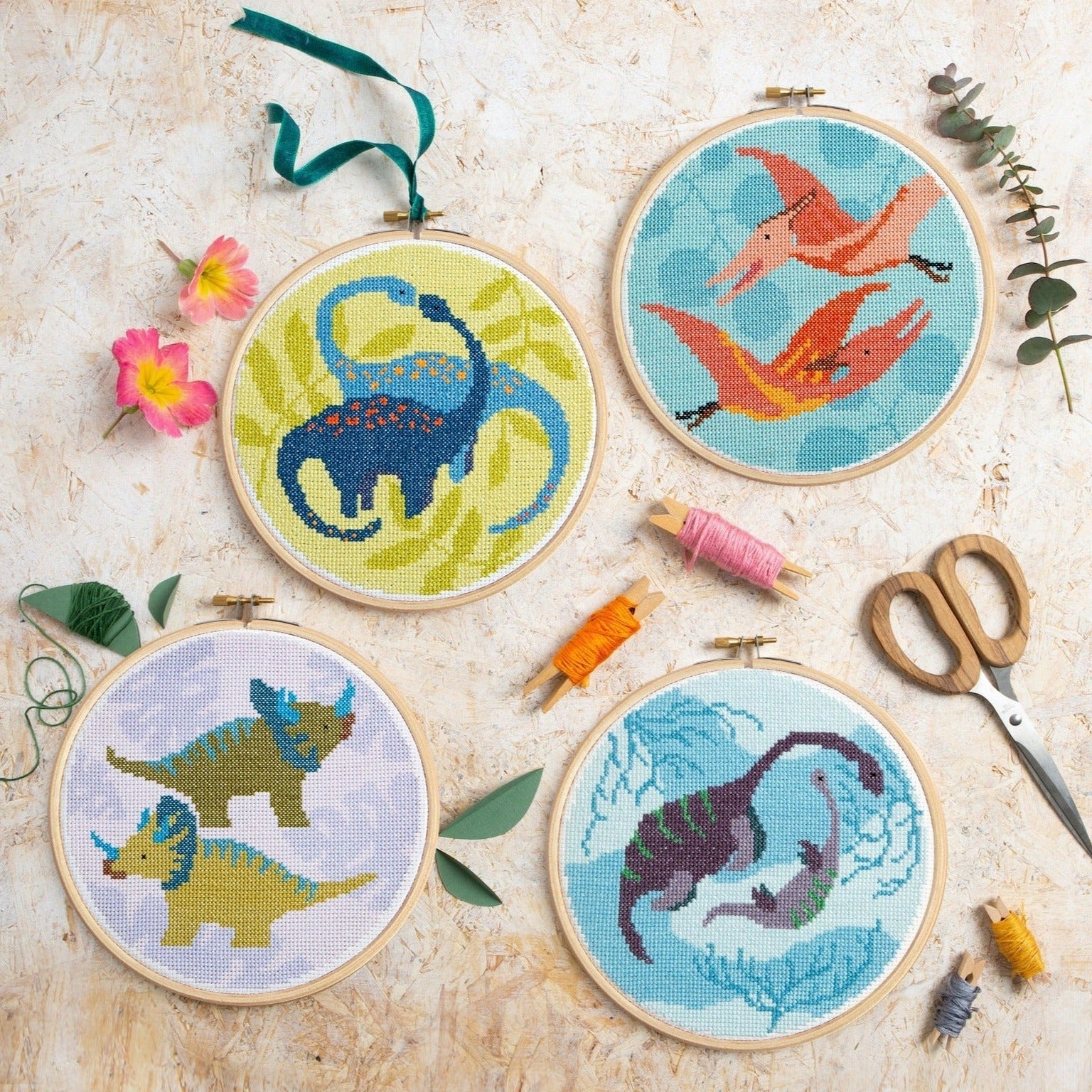 'Plesiosaurus' Dinosaur Cross Stitch Kit for Beginners - Image 6