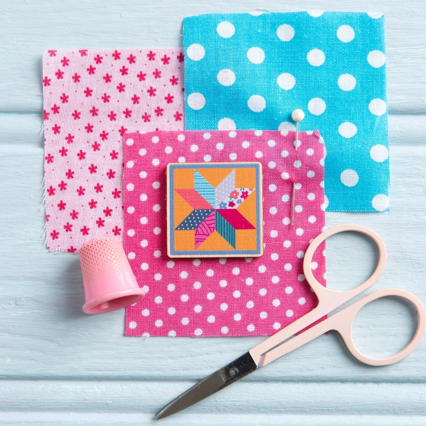 Quilt Block Magnetic Needle Minder - Image 3