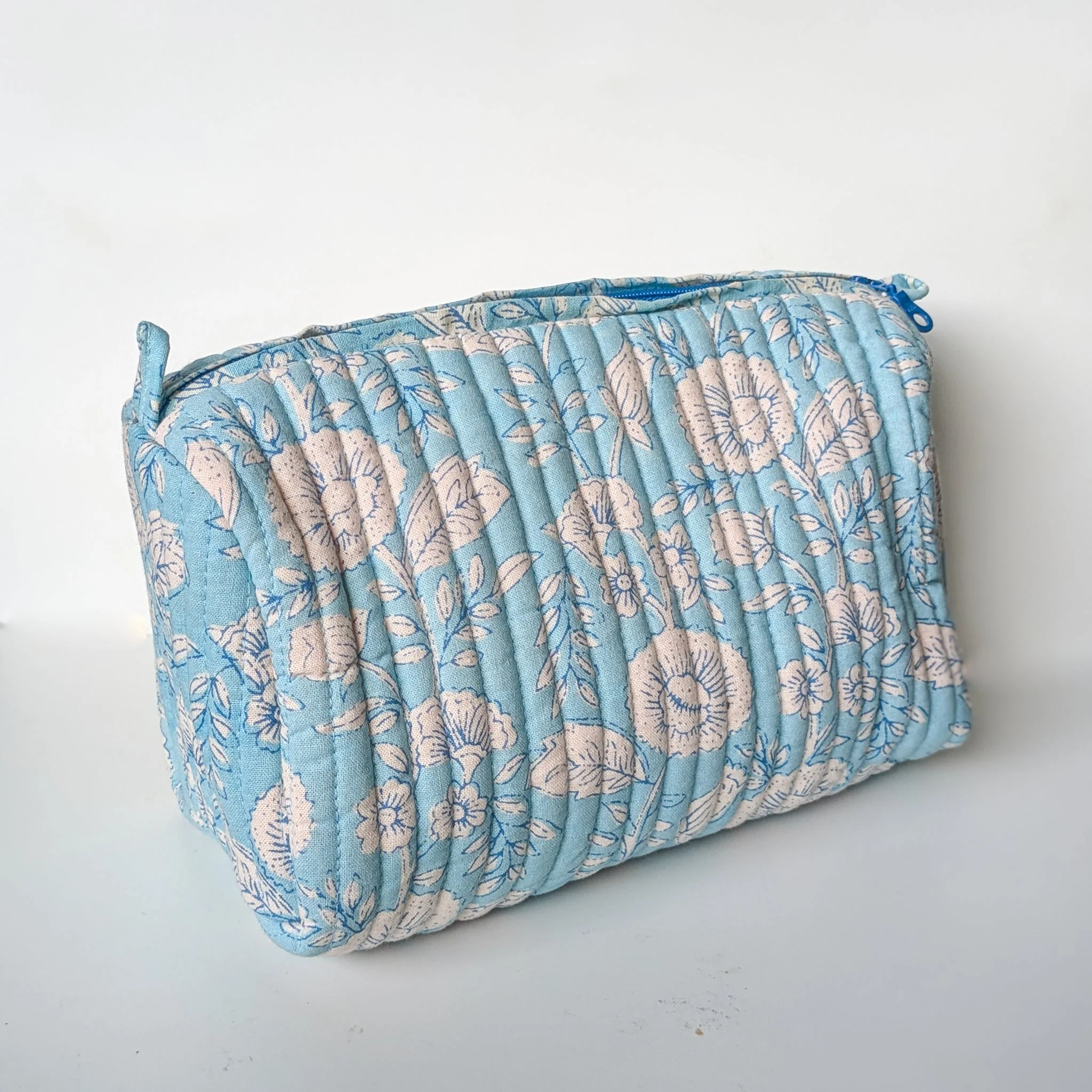 Quilted block print make up bag, large cosmetic pouch - Image 3