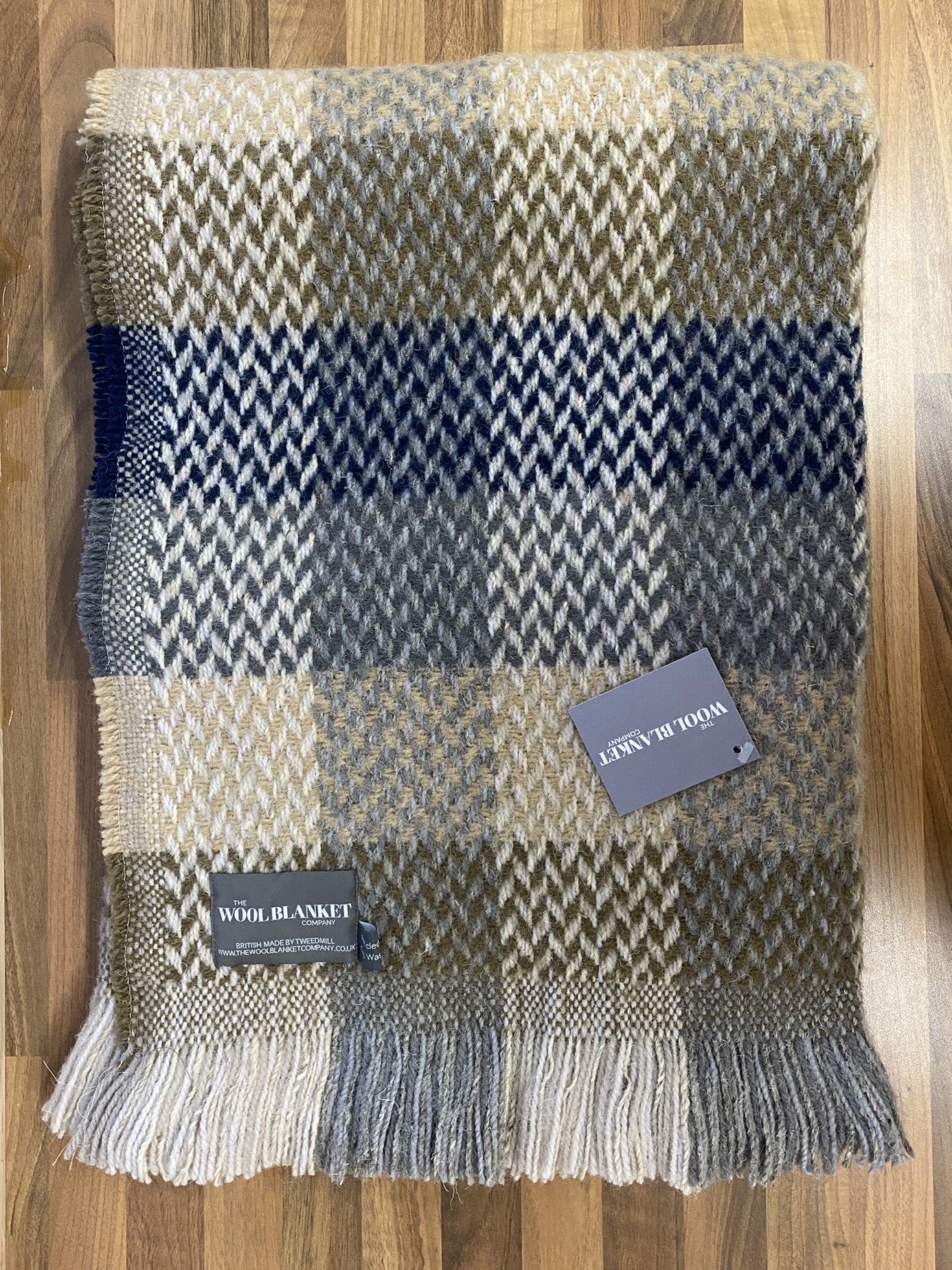 Random Check Celtic Weave Recycled Wool Throw - Image 13