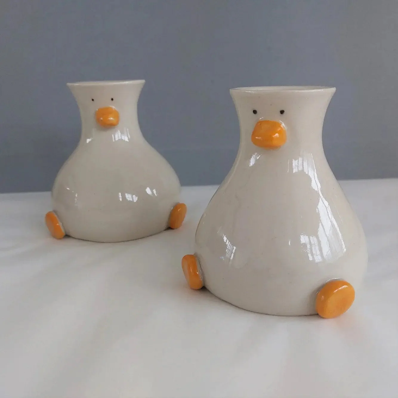 Round Boy Duck Vase - Image 2