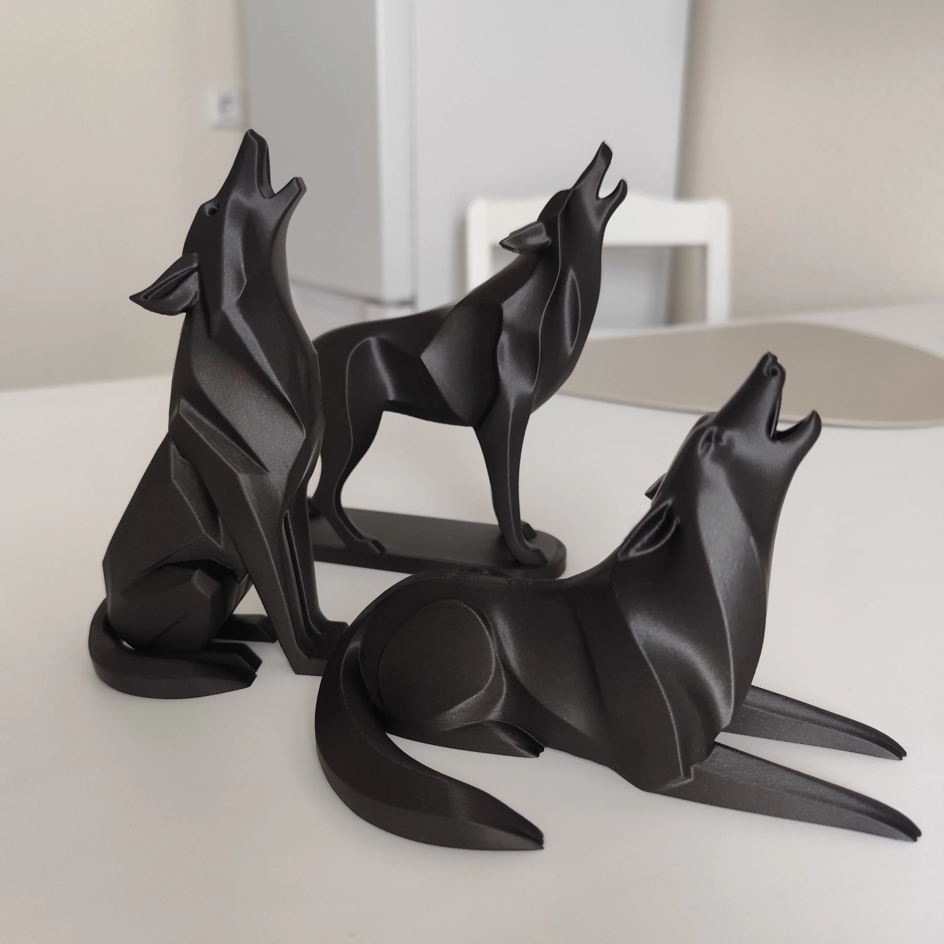 Sculpture #19 | Modern Minimalist Low Poly Wolf Sculpture - Image 4