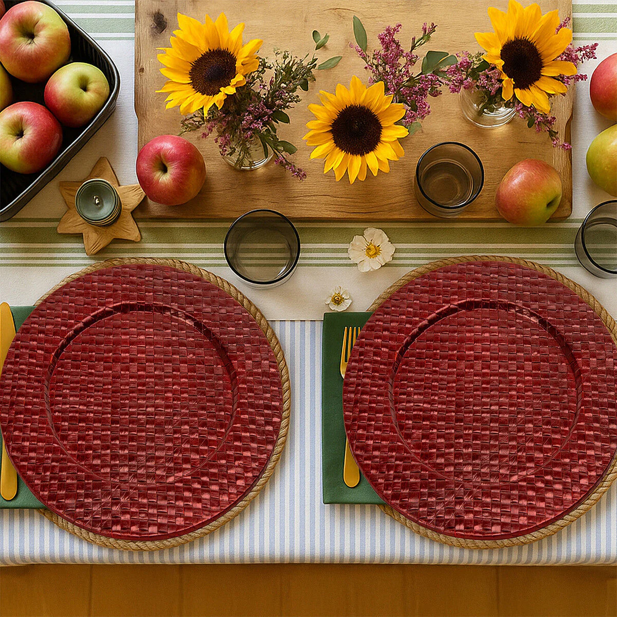 Set of Four 33cm Dia Pandanus Red Charger Plates - Image 4