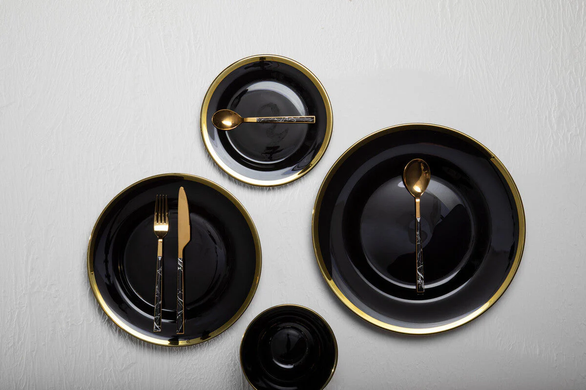 Set of Four Ida 33cm Dia Black Glass Charger Plates - Image 4