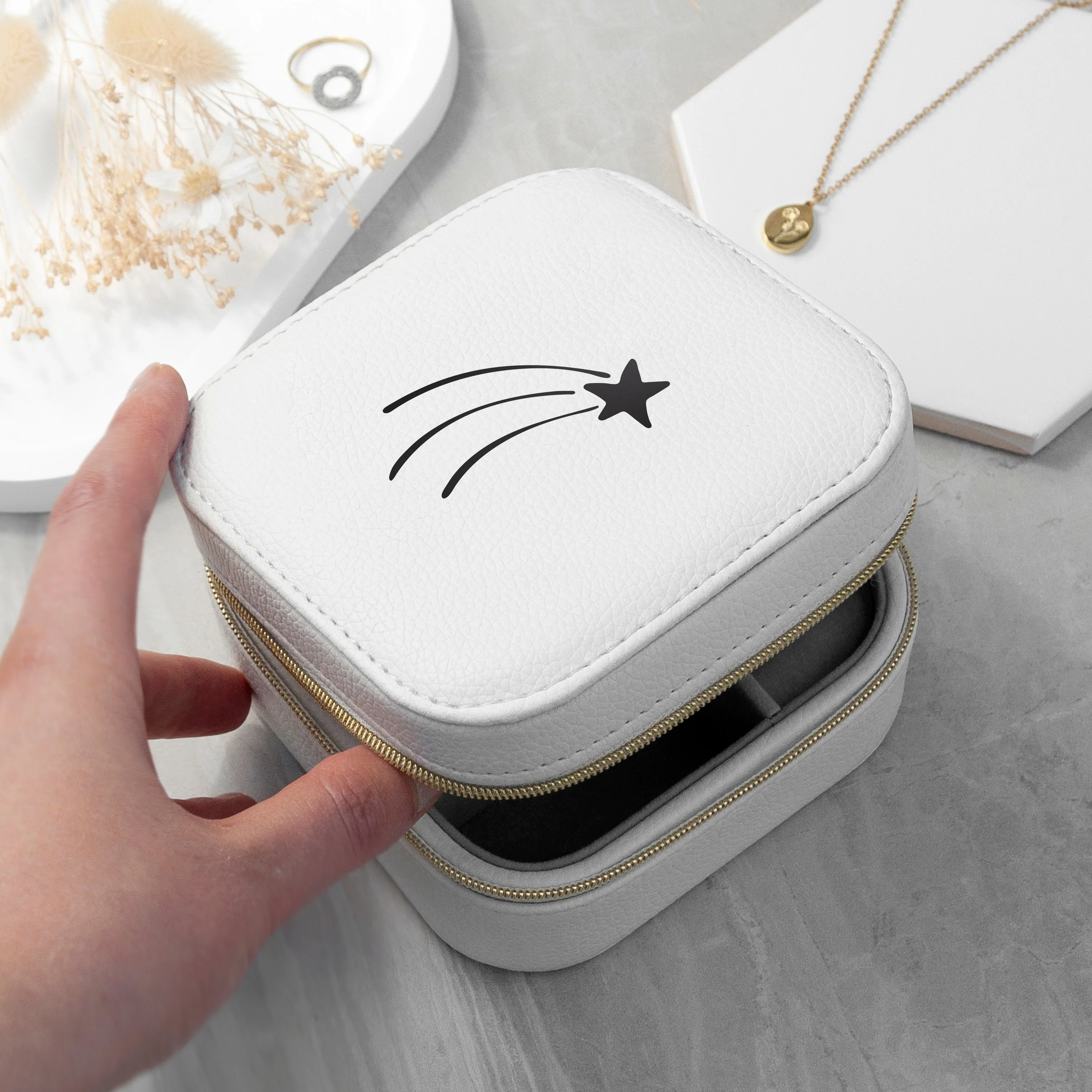 Shooting Star White Square Jewellery Case - Image 2