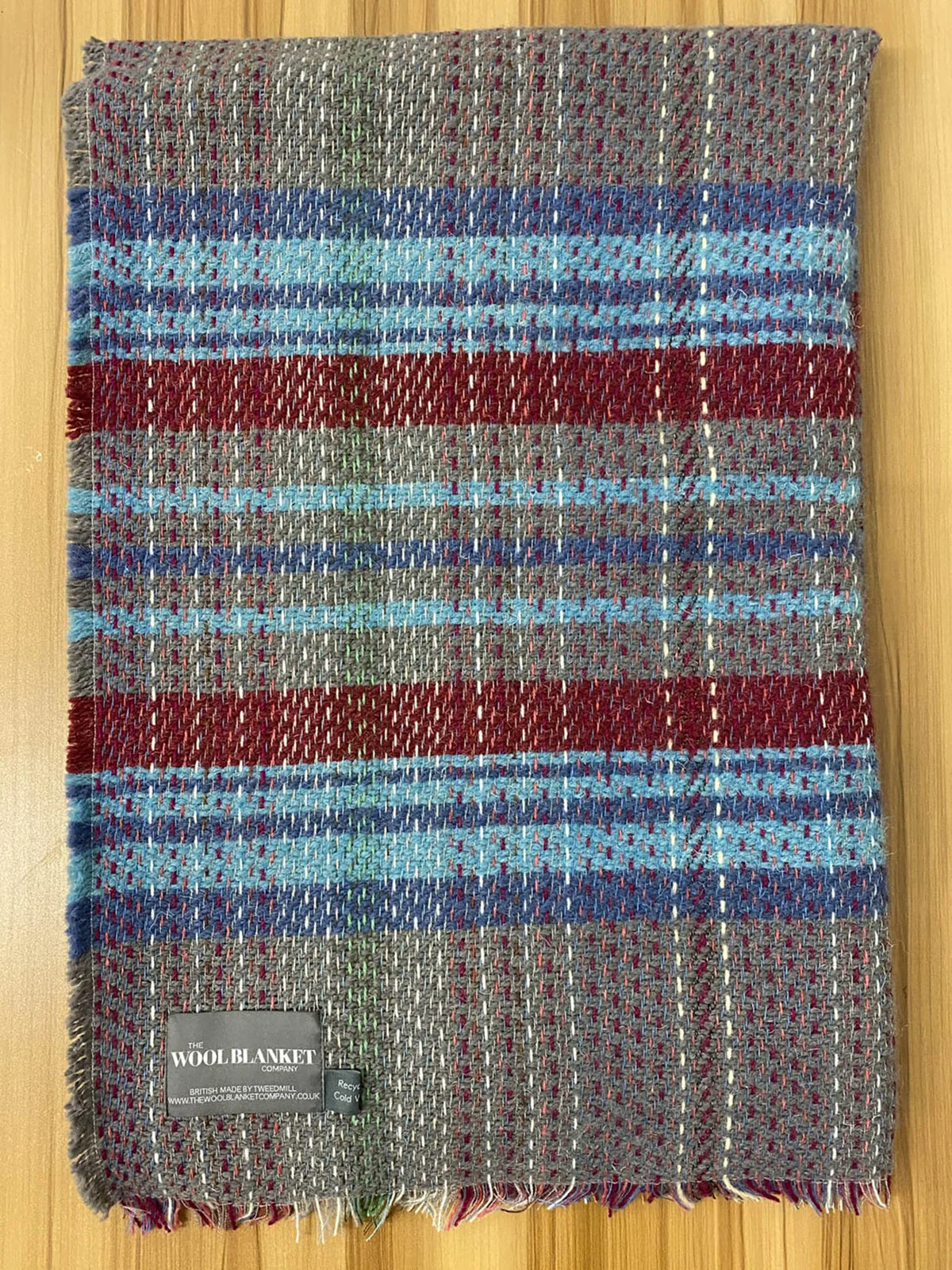 Small Checked Random Recycled Wool Blanket - Image 31