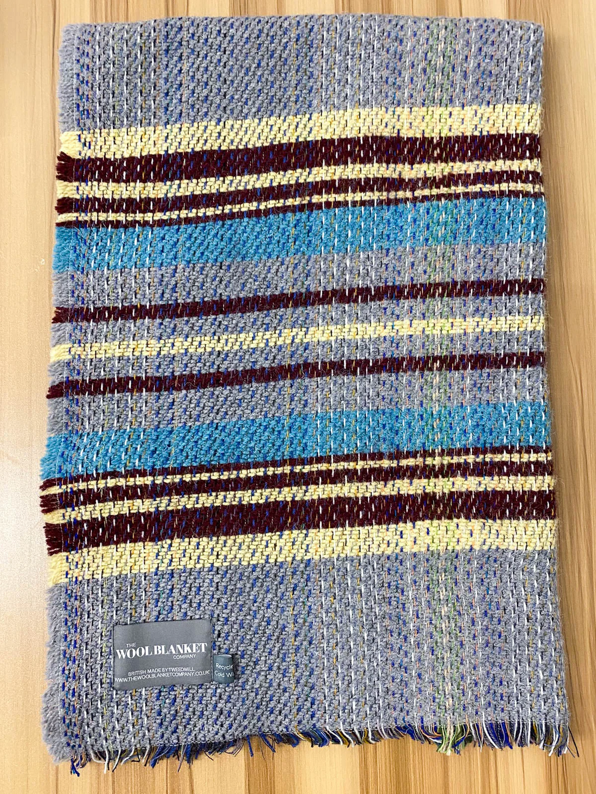 Small Checked Random Recycled Wool Blanket - Image 35