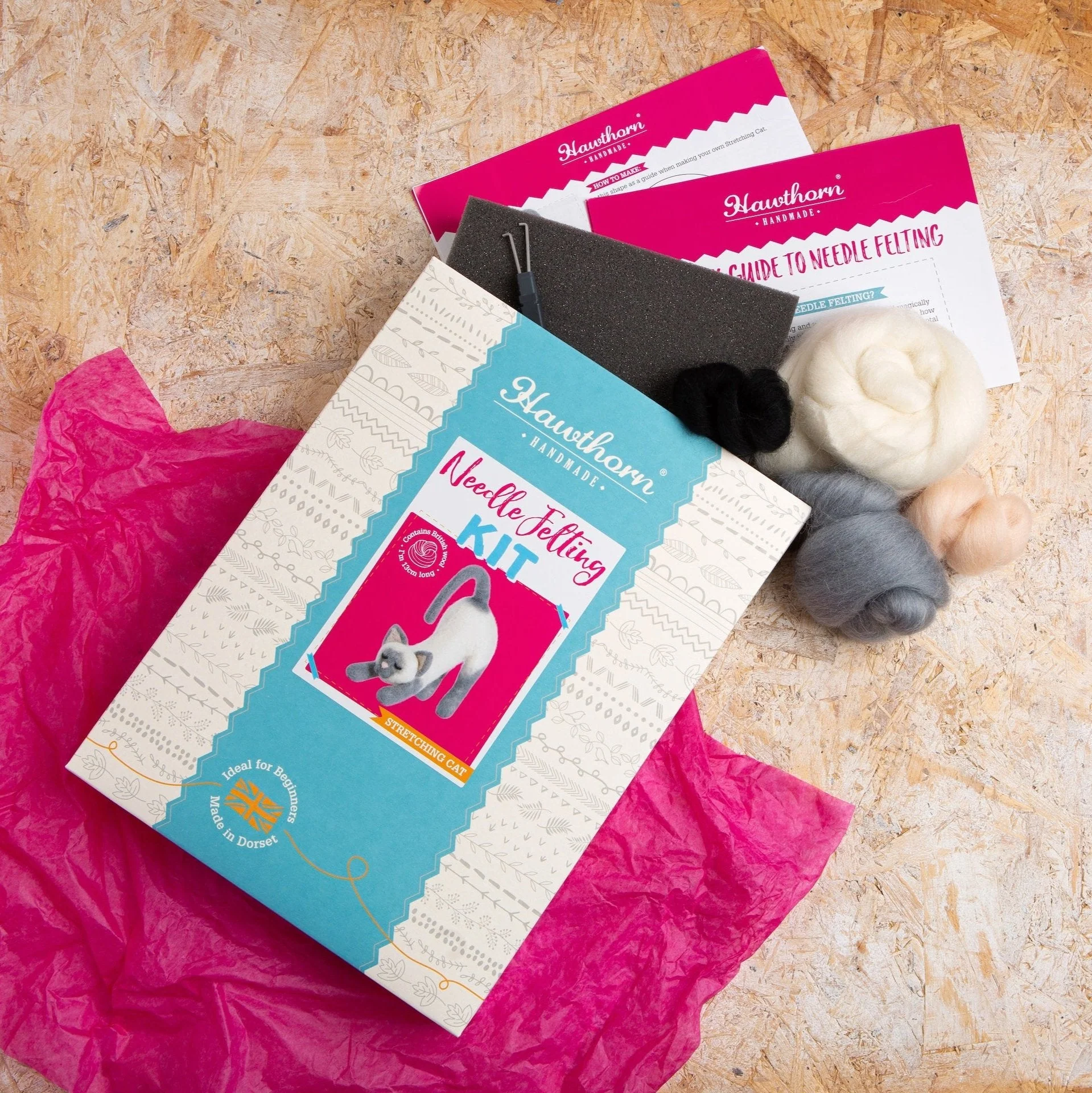 Stretching Cat Needle Felting Kit for Beginners - Image 4