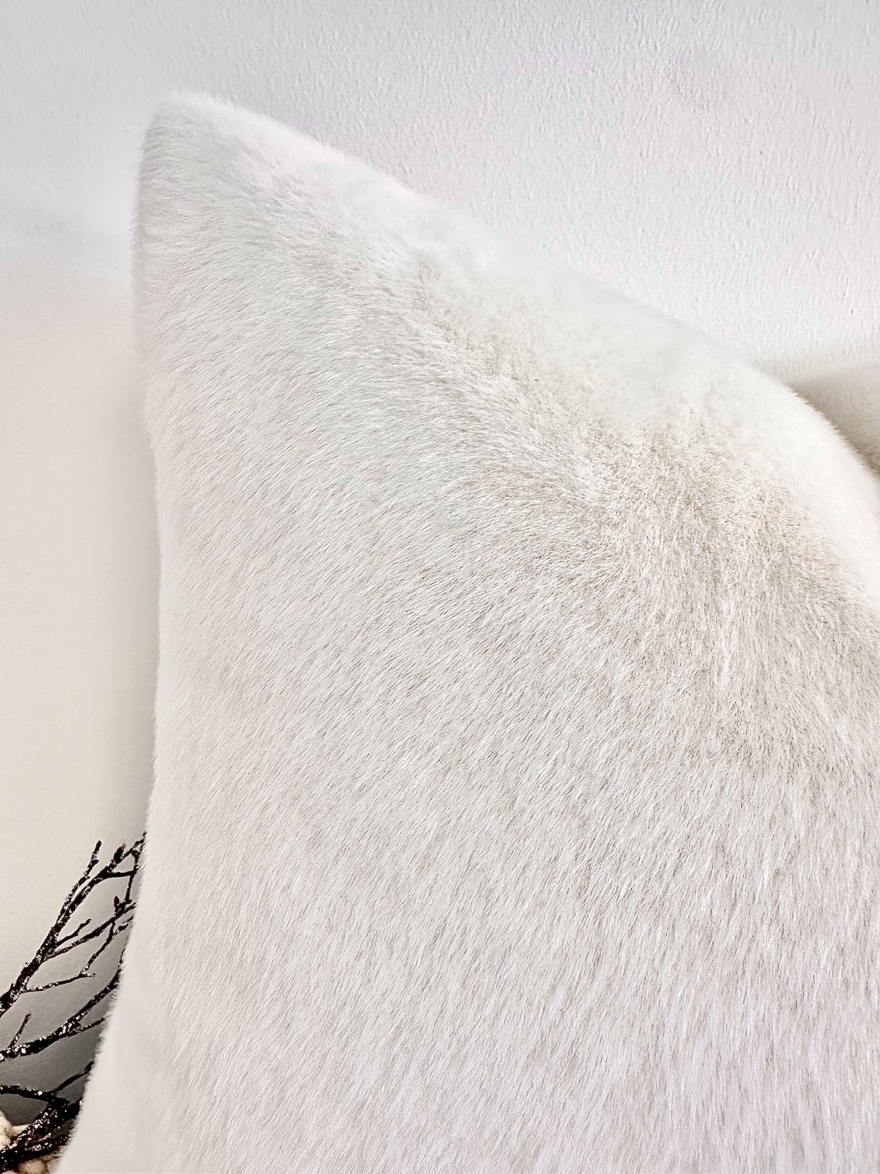 The Couture Cushion - The Luxury Ivory Faux Fur - Style No 117 - Image 4