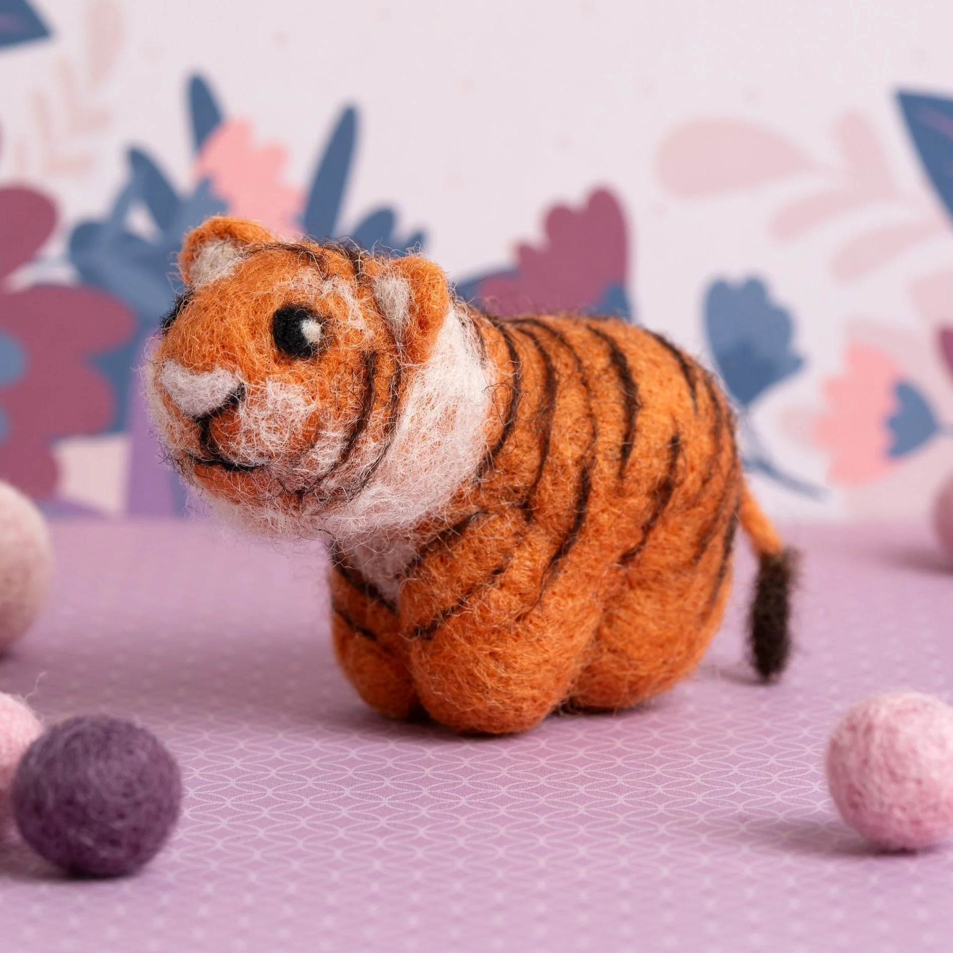 Tiger Needle Felting Kit for Beginners - Image 3