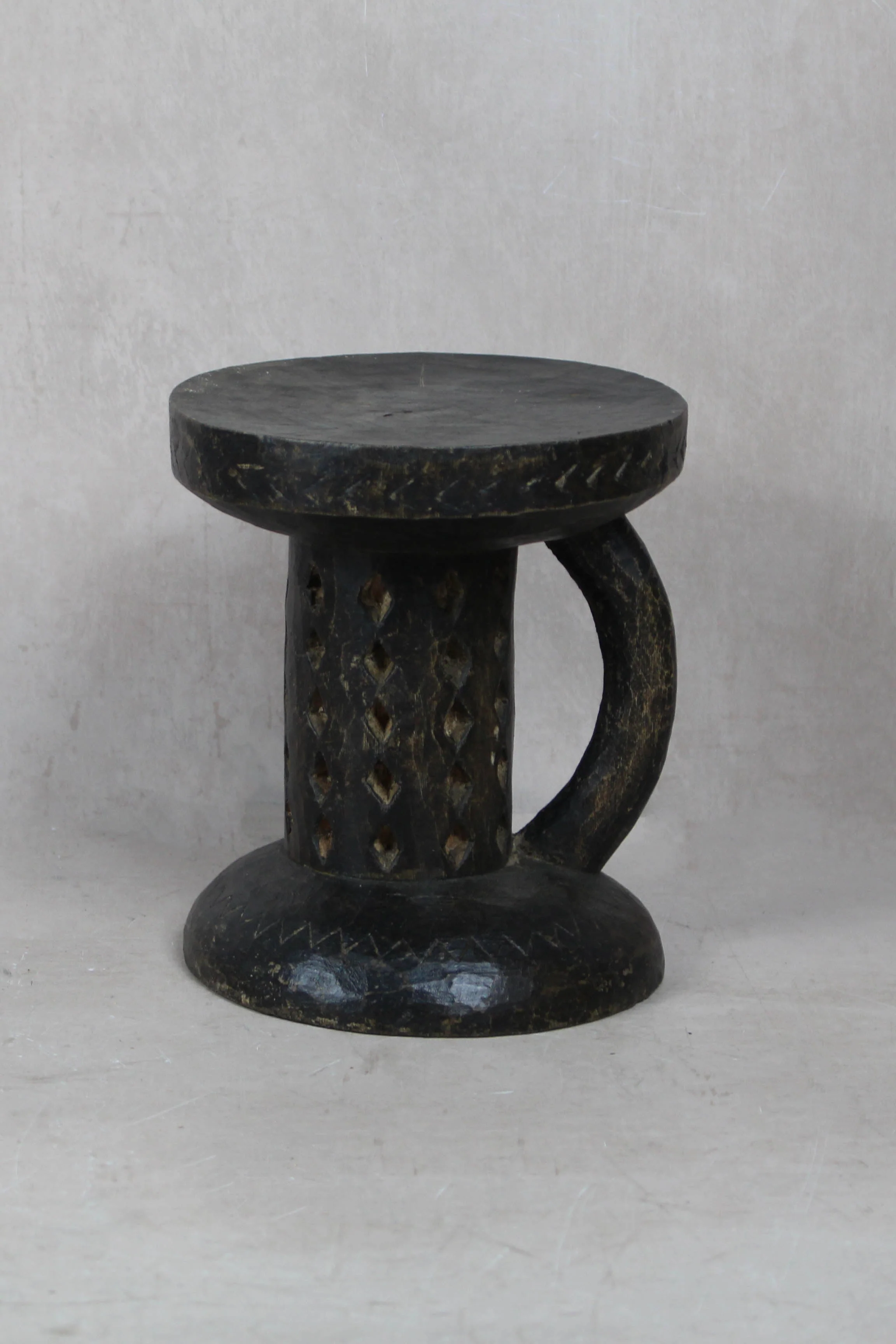 Tonga Stool - 172.11 - Image 2