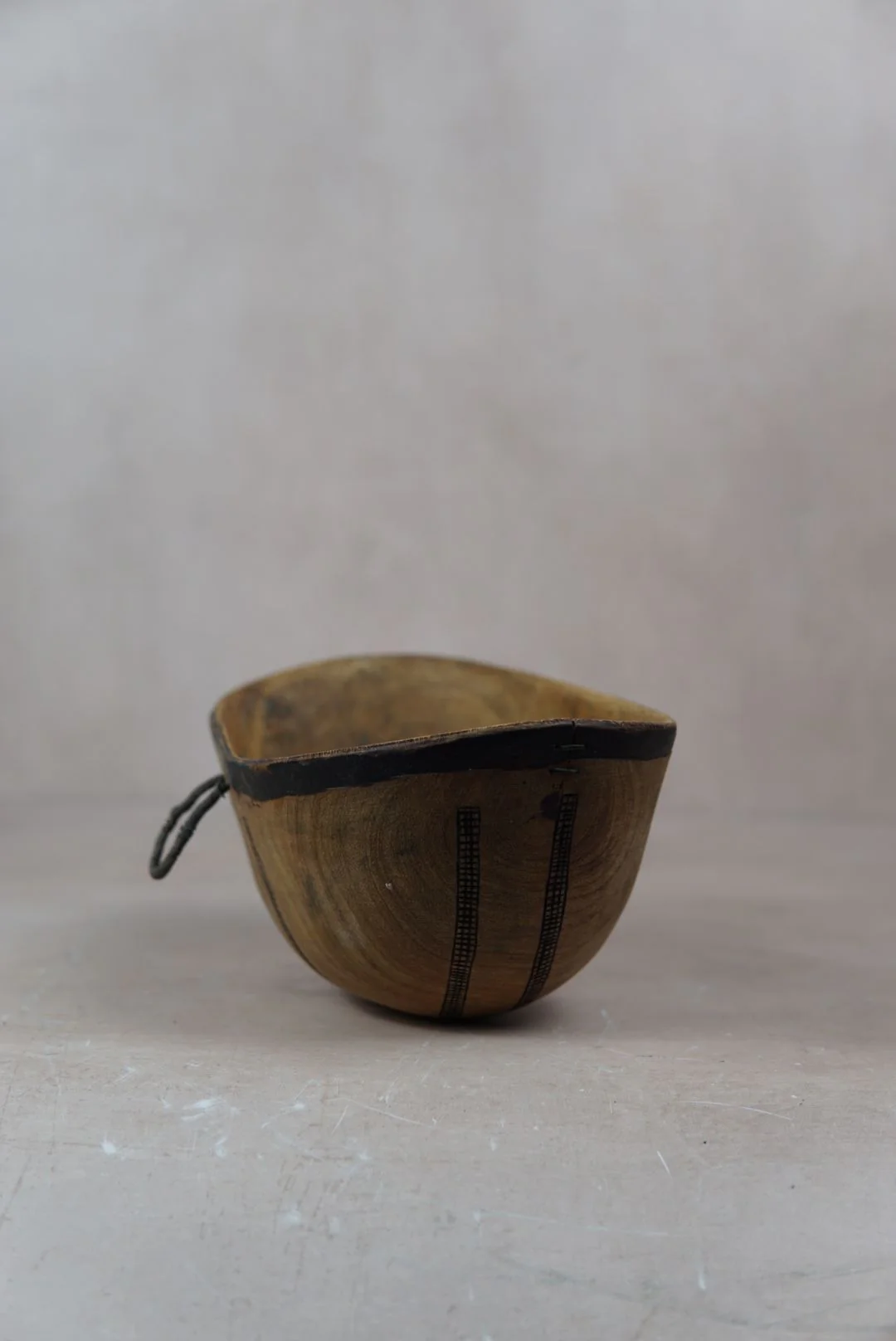 Turkana Bowls - L 111.3 - Image 2