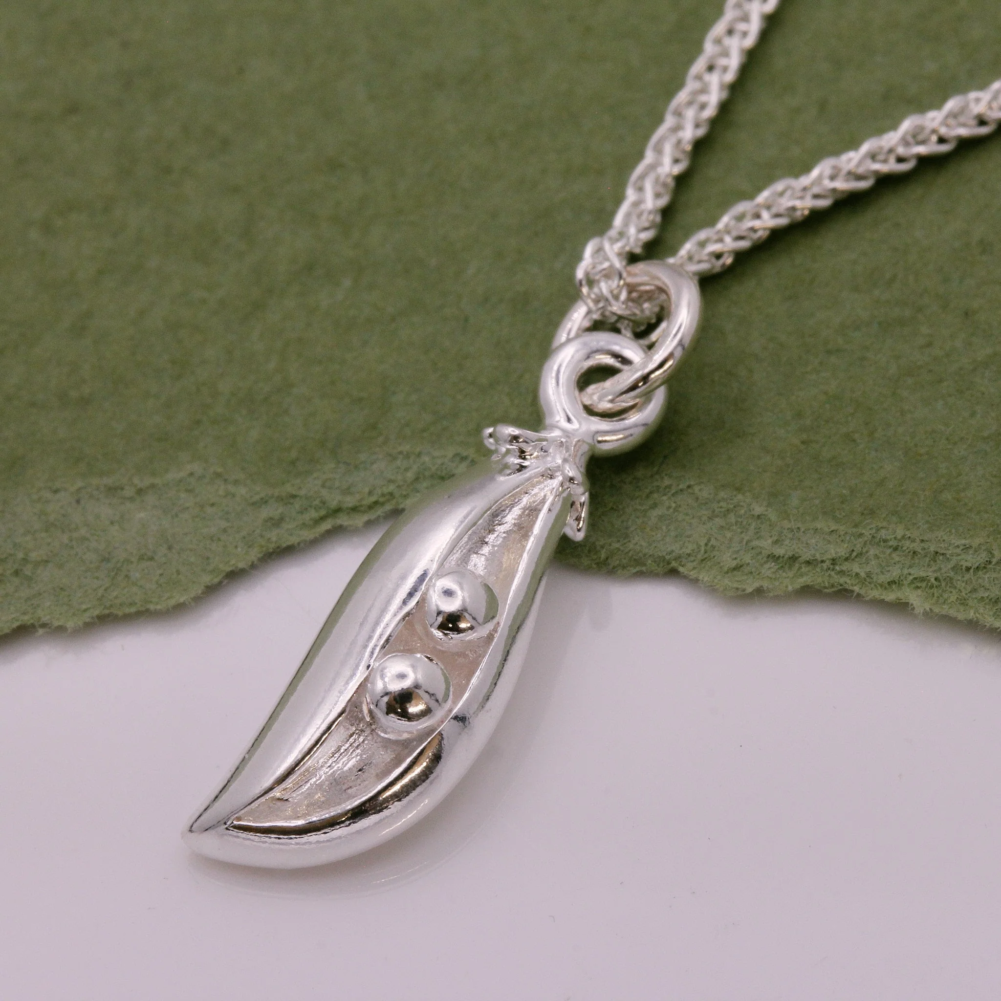 Two Peas In A Pod Silver Charm - Image 6