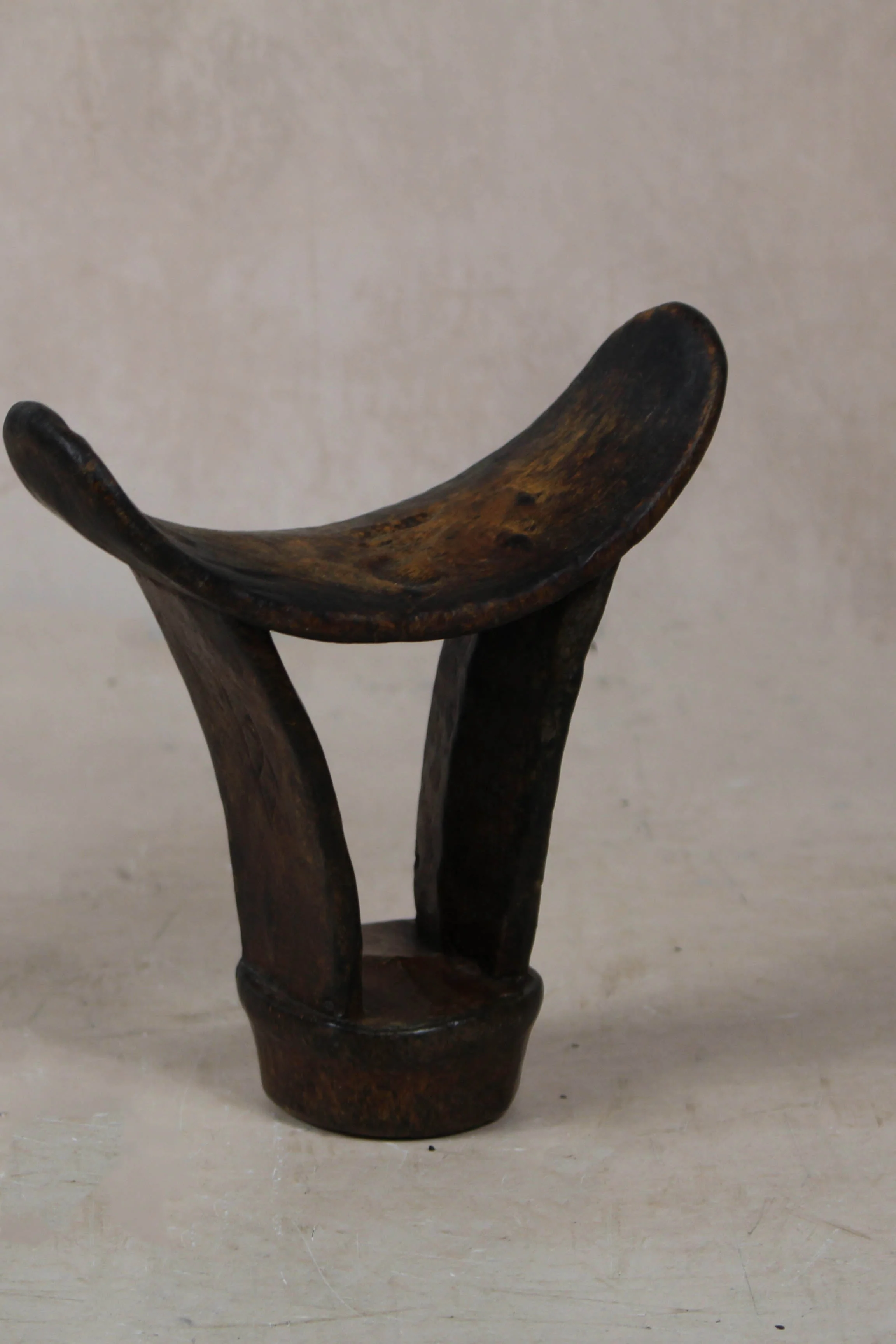 Vintage Boni Ethiopian Headrest - 24.6 - Image 3