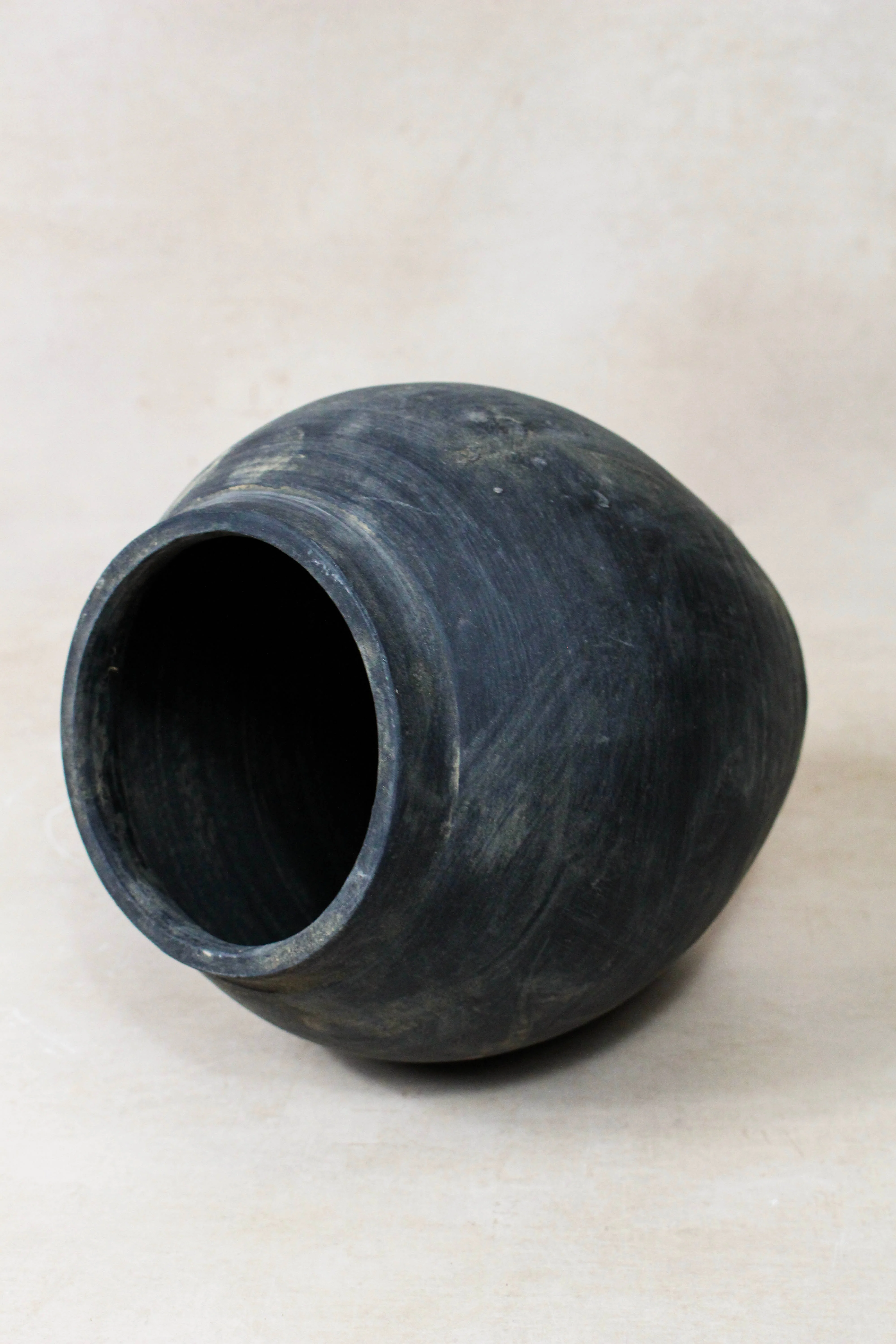 Vintage Dark Pot S - Nº 72 - Image 4