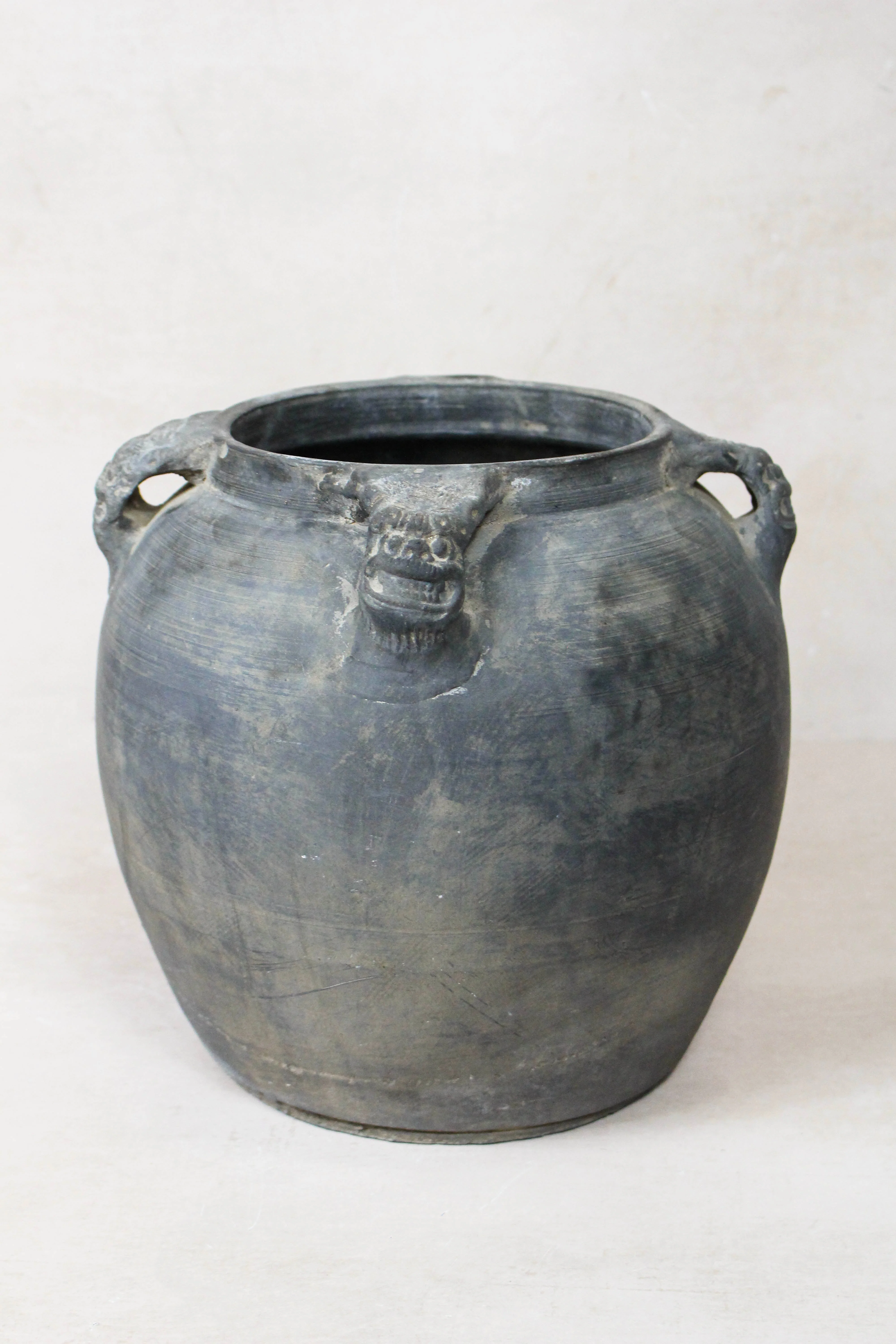 Vintage Lion Ears Dark Pot - DE.23 - Image 2