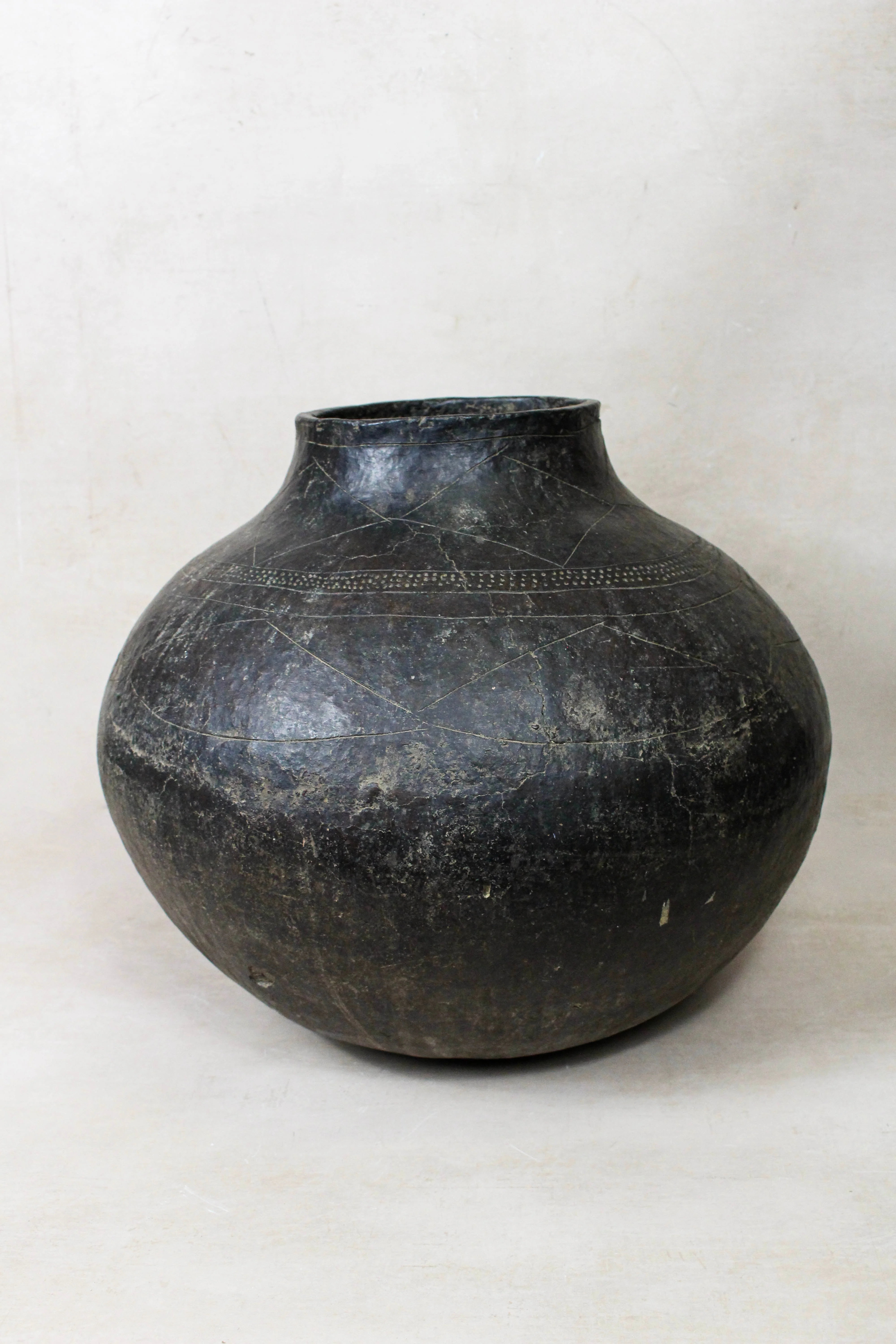 Vintage Shona Pot 61.4 - Image 3