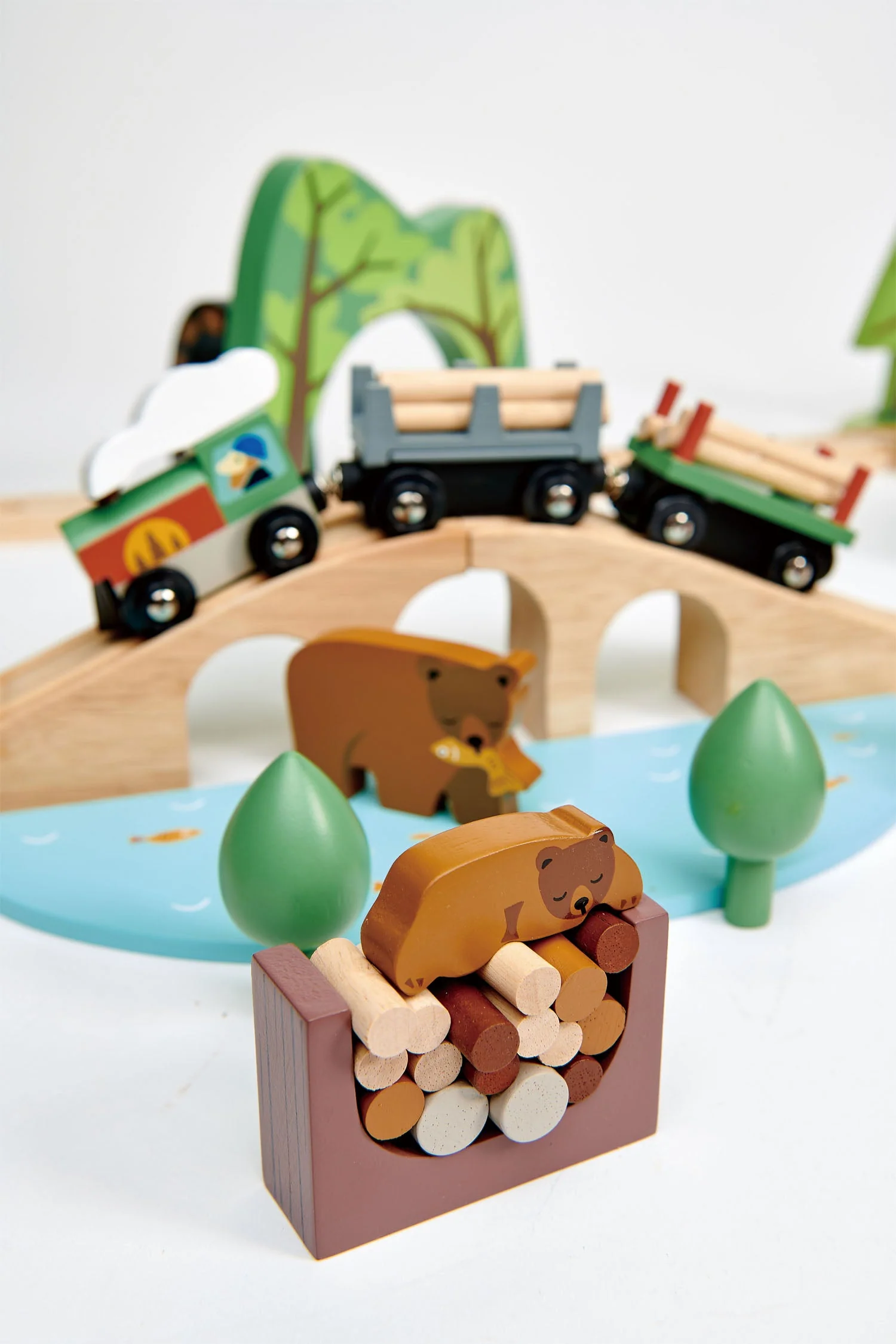 Wild Pines Train Set - Image 2