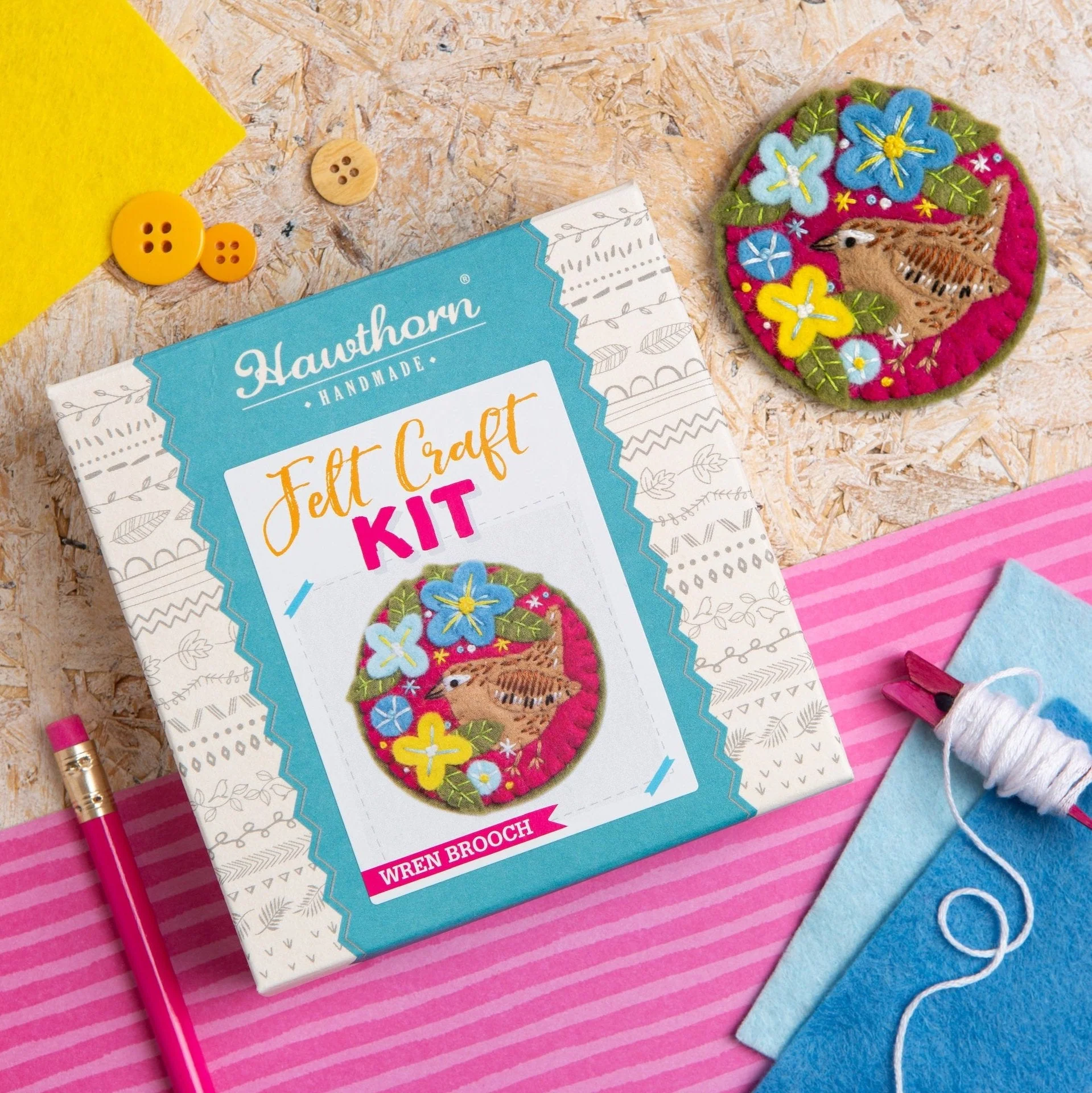 Wren Felt Craft Brooch Kit for Beginners - Image 2