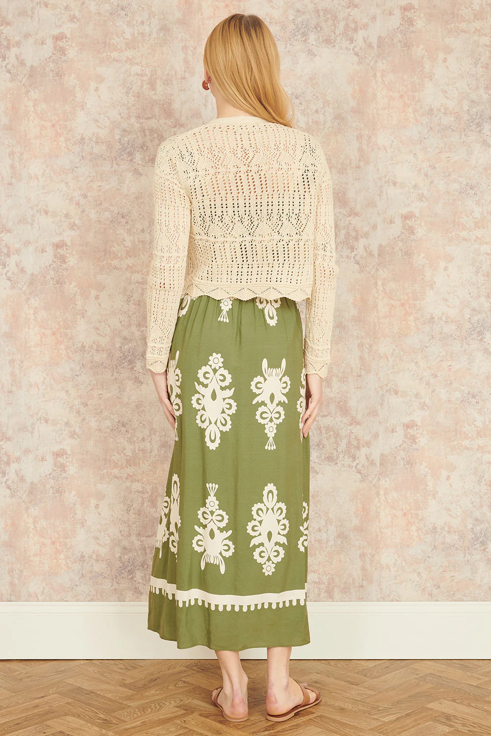 Yumi Beige Crochet Knitted Cropped Cardigan - Image 3