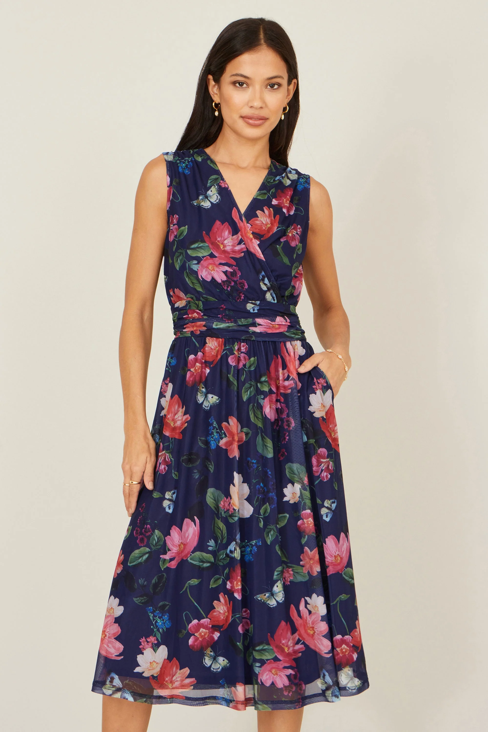 Yumi Navy Blurred Floral Print Mesh Stretch Midi Dress With Pockets - Image 5