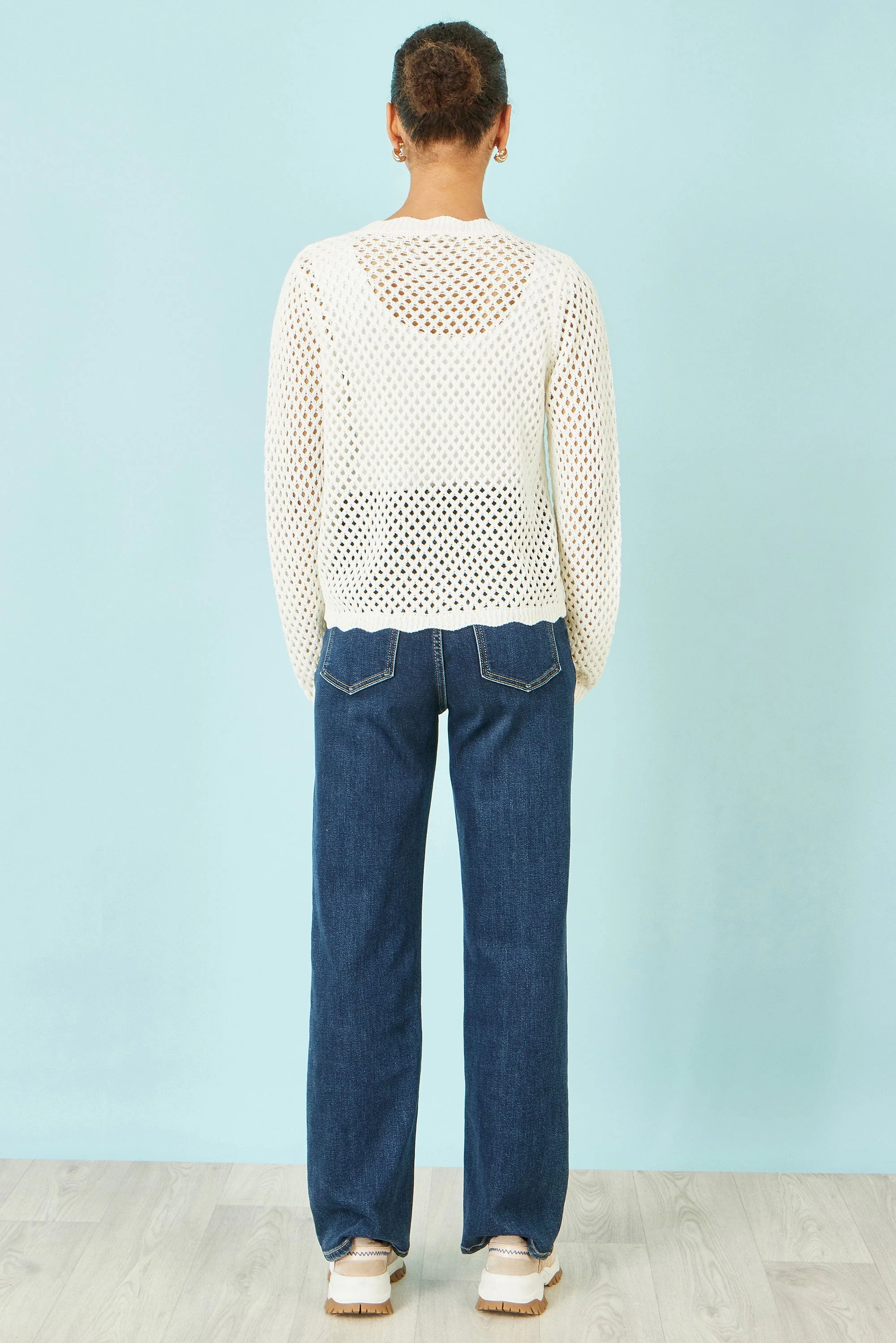 Yumi White Flower Crochet Cardigan - Image 3